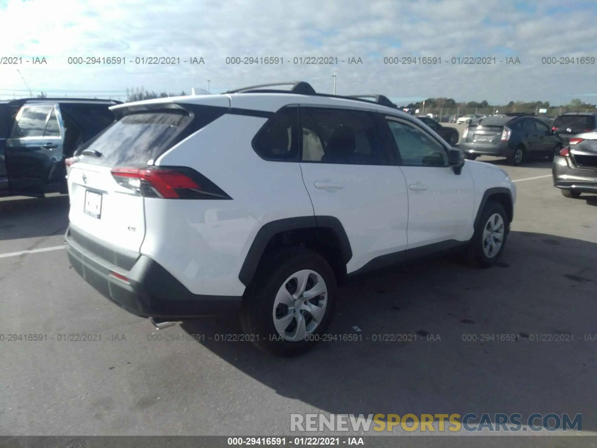 4 fotografías del automóvil dañado 2T3H1RFV8MW120041 TOYOTA RAV4 2021