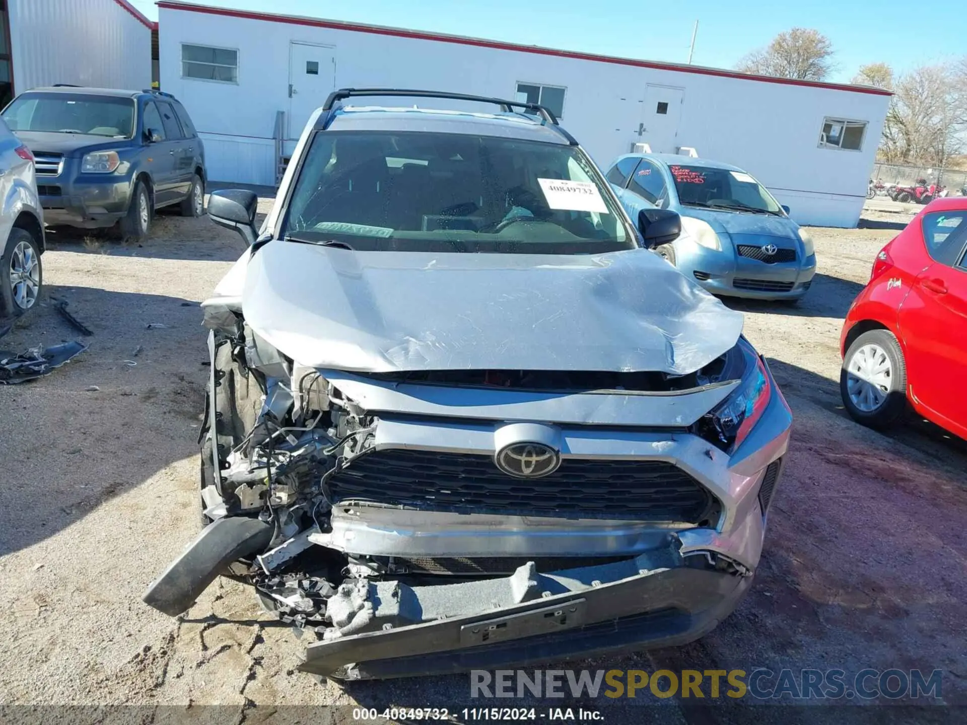 12 fotografías del automóvil dañado 2T3H1RFV9MC136363 TOYOTA RAV4 2021