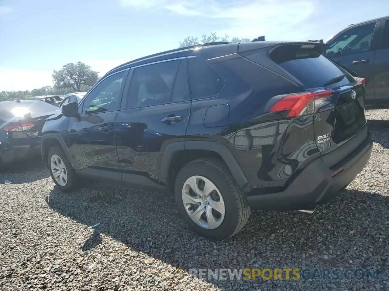 2 fotografías del automóvil dañado 2T3H1RFV9MC156659 TOYOTA RAV4 2021