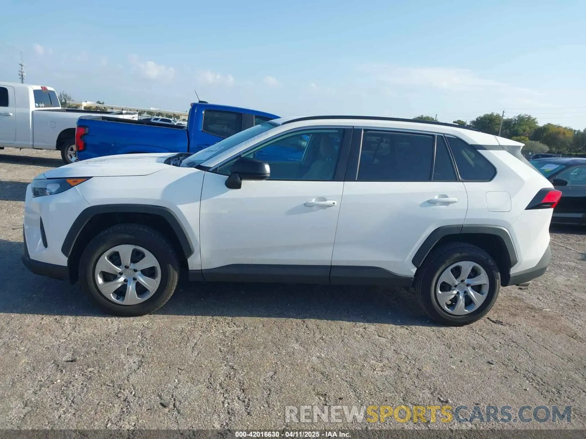 14 fotografías del automóvil dañado 2T3H1RFV9MW105564 TOYOTA RAV4 2021