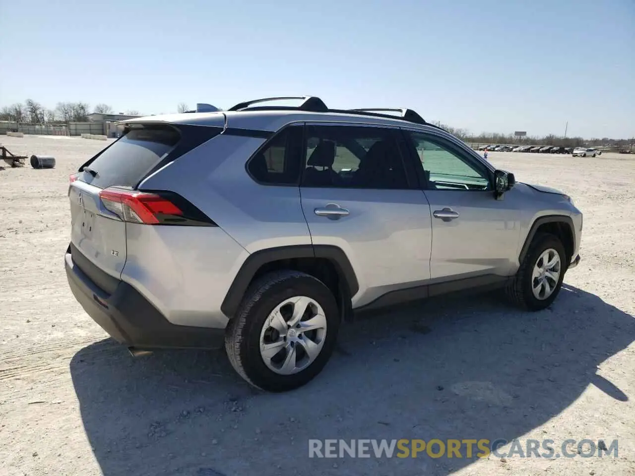 3 fotografías del automóvil dañado 2T3H1RFV9MW140329 TOYOTA RAV4 2021
