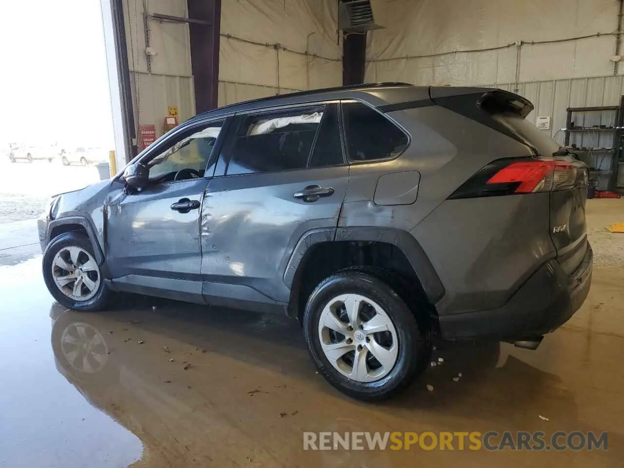 2 fotografías del automóvil dañado 2T3H1RFVXMC100049 TOYOTA RAV4 2021