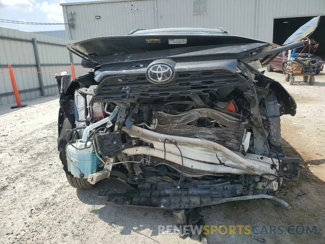 5 fotografías del automóvil dañado 2T3H1RFVXMC113951 TOYOTA RAV4 2021