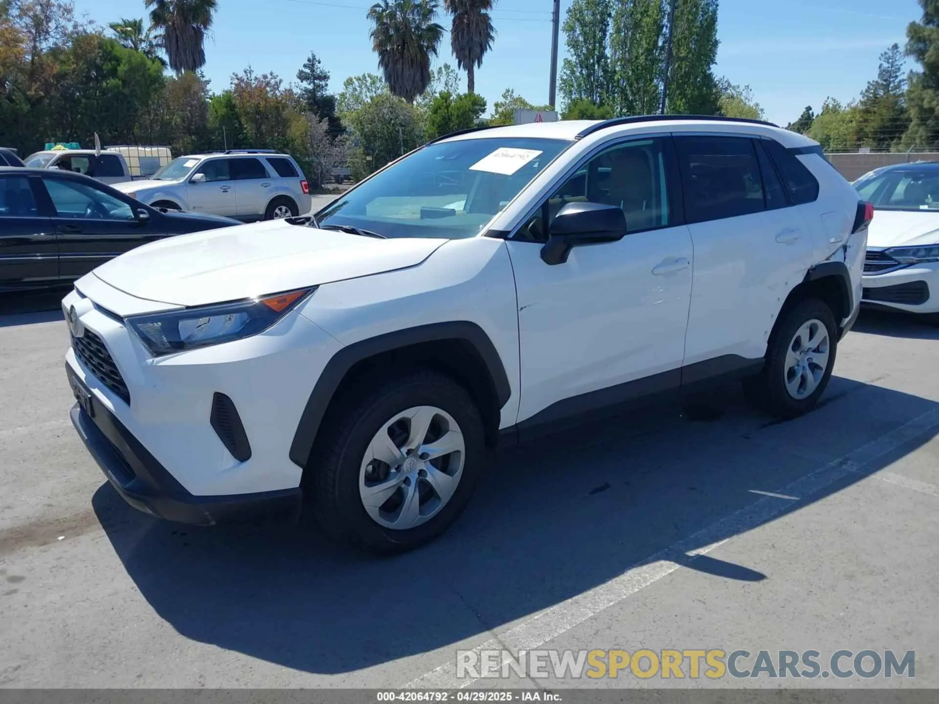 2 fotografías del automóvil dañado 2T3H1RFVXMC170800 TOYOTA RAV4 2021