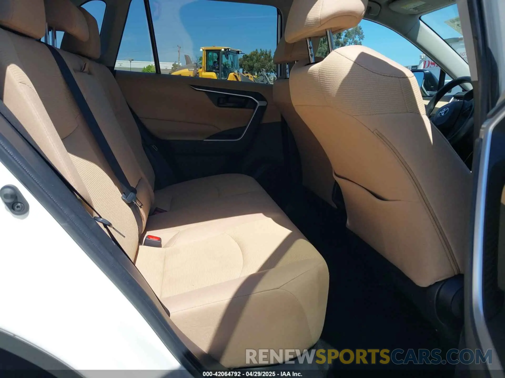 8 fotografías del automóvil dañado 2T3H1RFVXMC170800 TOYOTA RAV4 2021