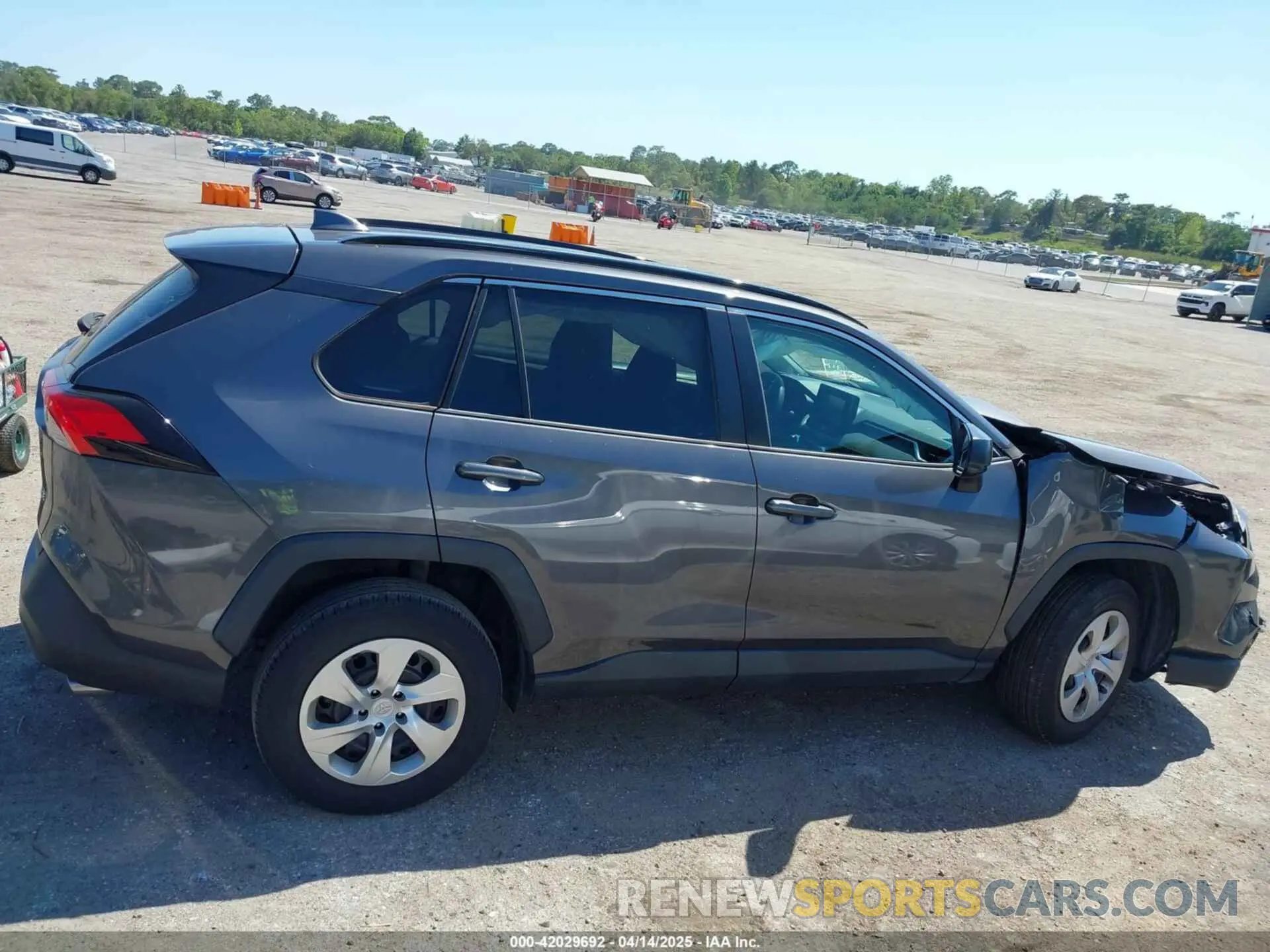 13 fotografías del automóvil dañado 2T3H1RFVXMW127587 TOYOTA RAV4 2021