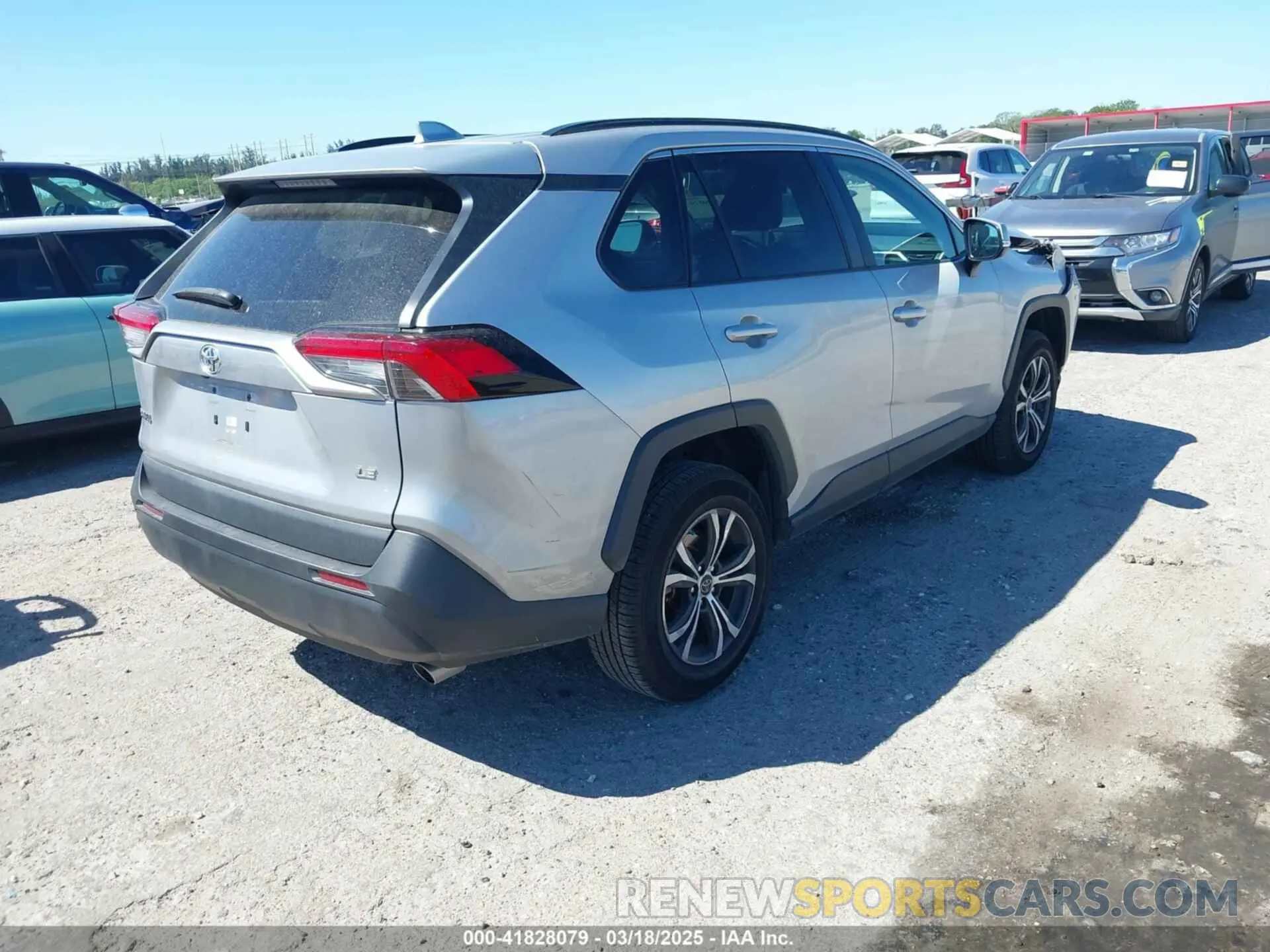 4 fotografías del automóvil dañado 2T3K1RFVXMW137445 TOYOTA RAV4 2021