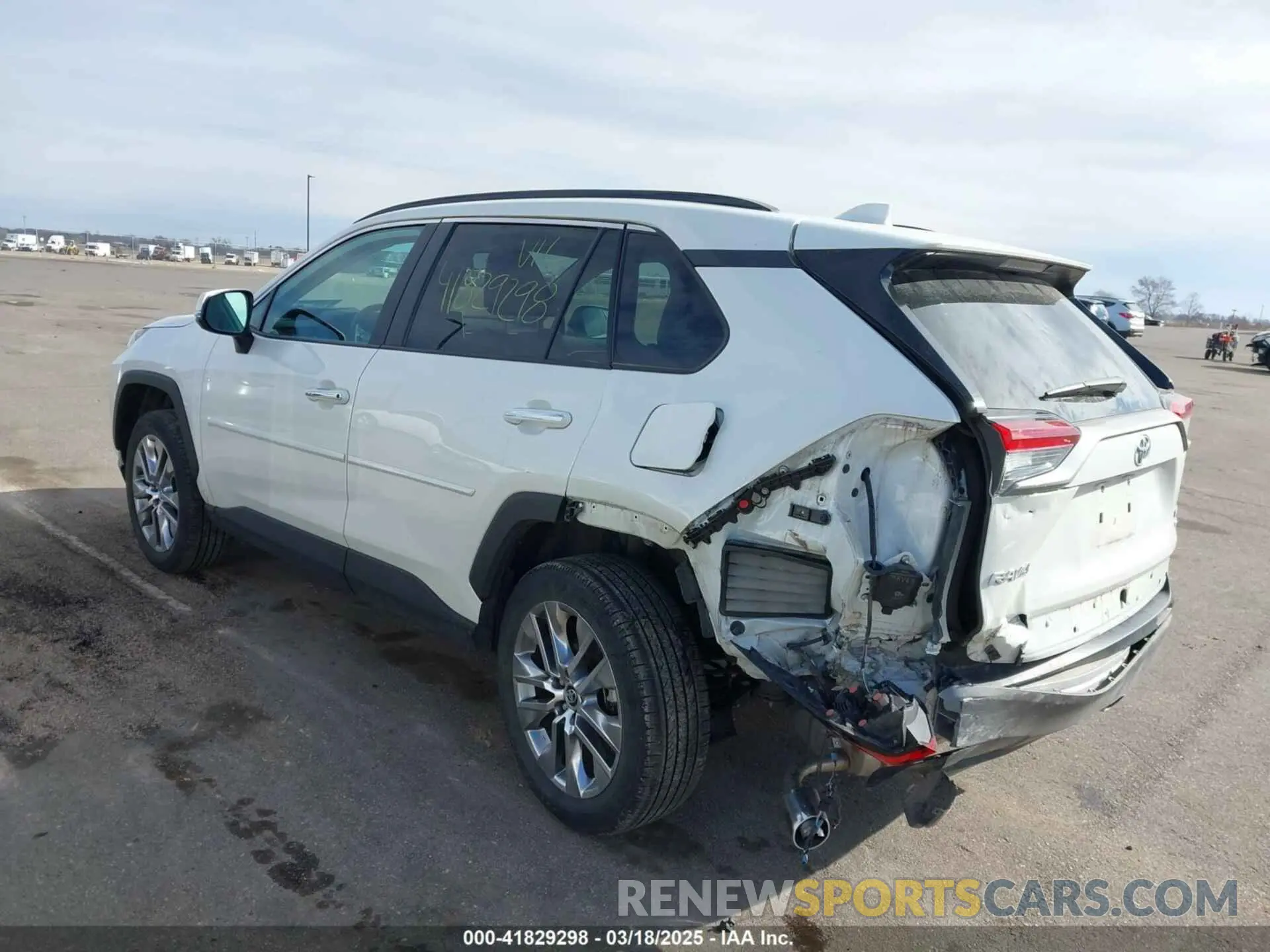 3 fotografías del automóvil dañado 2T3N1RFV4MW164430 TOYOTA RAV4 2021