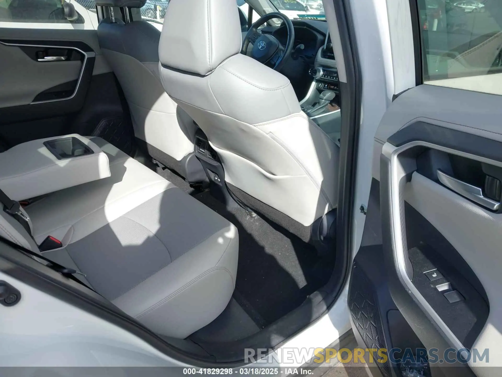 8 fotografías del automóvil dañado 2T3N1RFV4MW164430 TOYOTA RAV4 2021