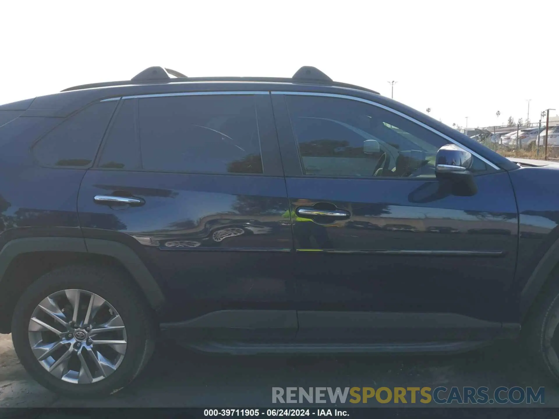13 fotografías del automóvil dañado 2T3N1RFV6MW241265 TOYOTA RAV4 2021