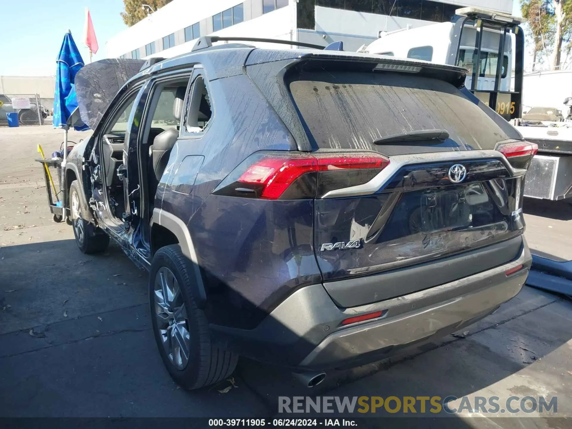 3 fotografías del automóvil dañado 2T3N1RFV6MW241265 TOYOTA RAV4 2021