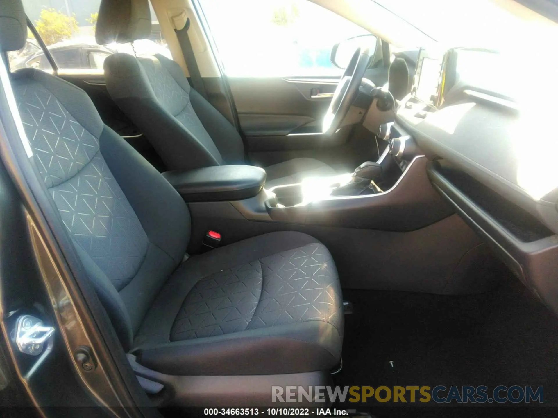 5 fotografías del automóvil dañado 2T3P1RFV0MC164340 TOYOTA RAV4 2021