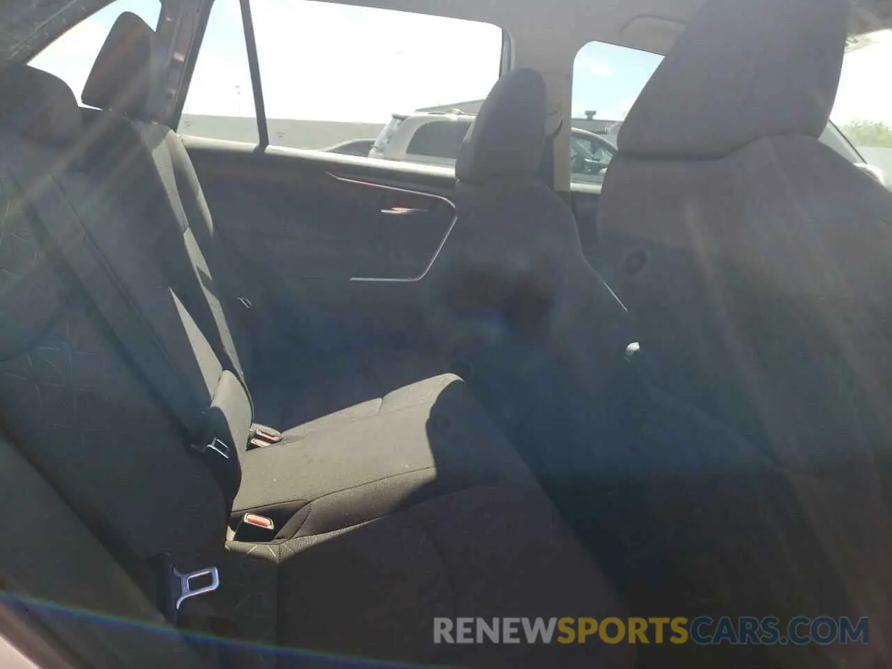 11 fotografías del automóvil dañado 2T3P1RFV0MC227744 TOYOTA RAV4 2021