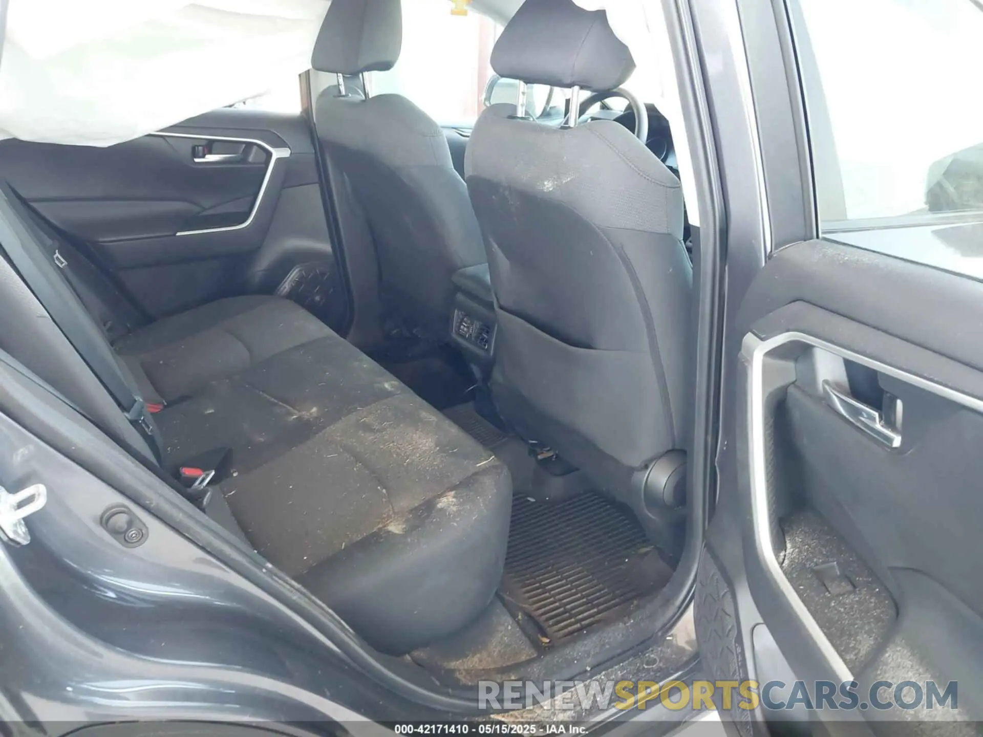 8 fotografías del automóvil dañado 2T3P1RFV0MW186157 TOYOTA RAV4 2021