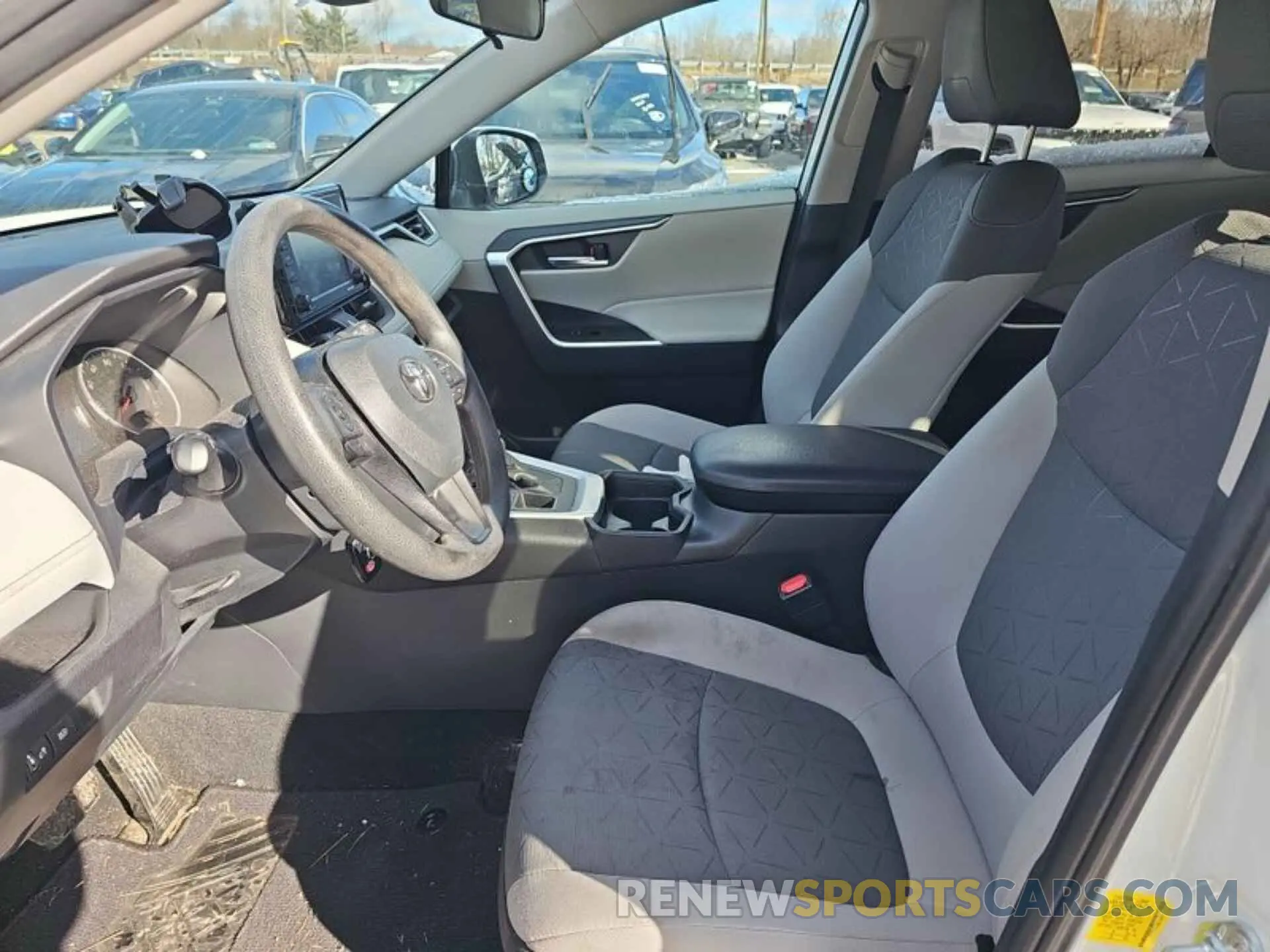 12 fotografías del automóvil dañado 2T3P1RFV0MW210439 TOYOTA RAV4 2021