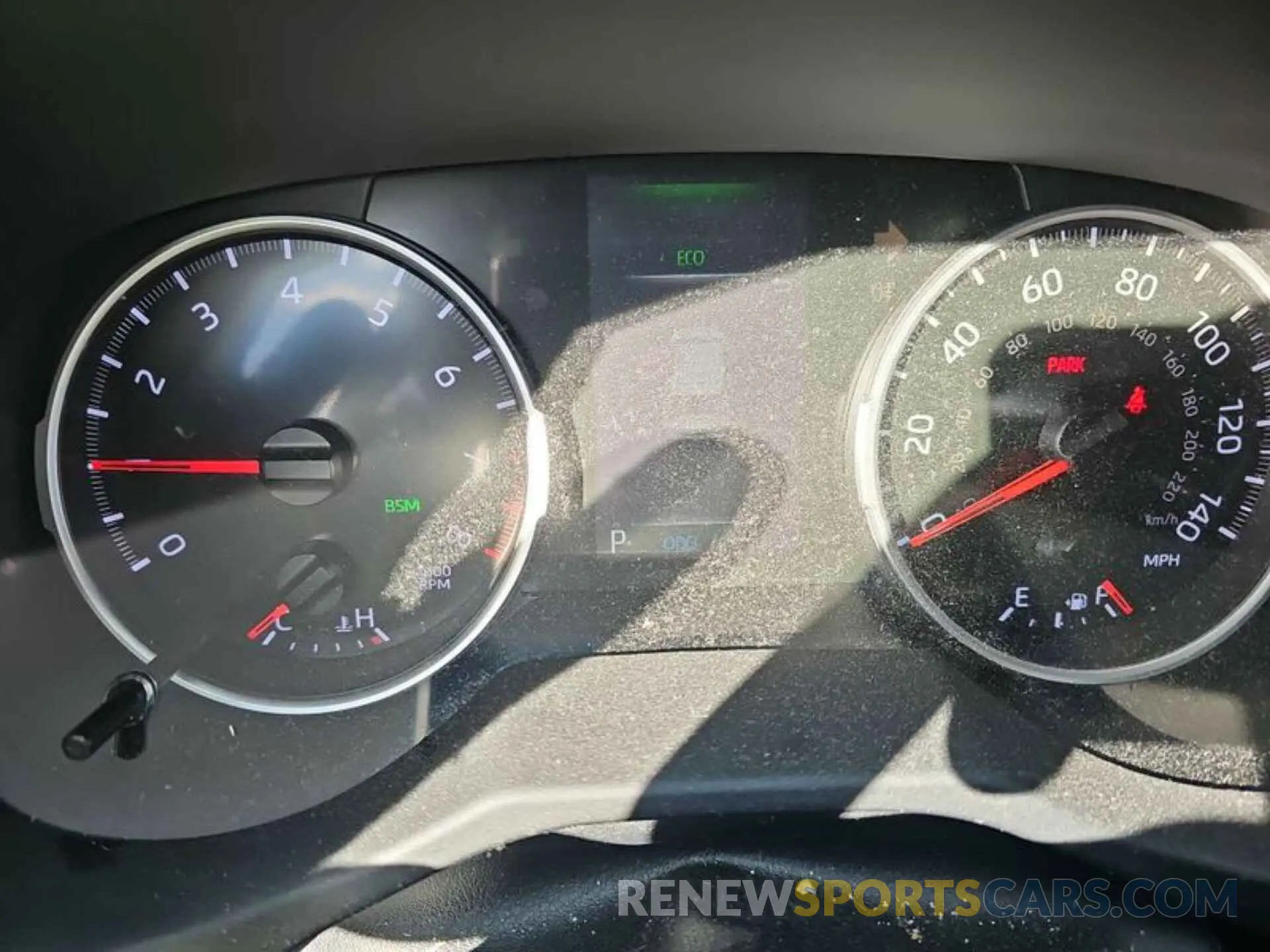 2 fotografías del automóvil dañado 2T3P1RFV0MW210439 TOYOTA RAV4 2021