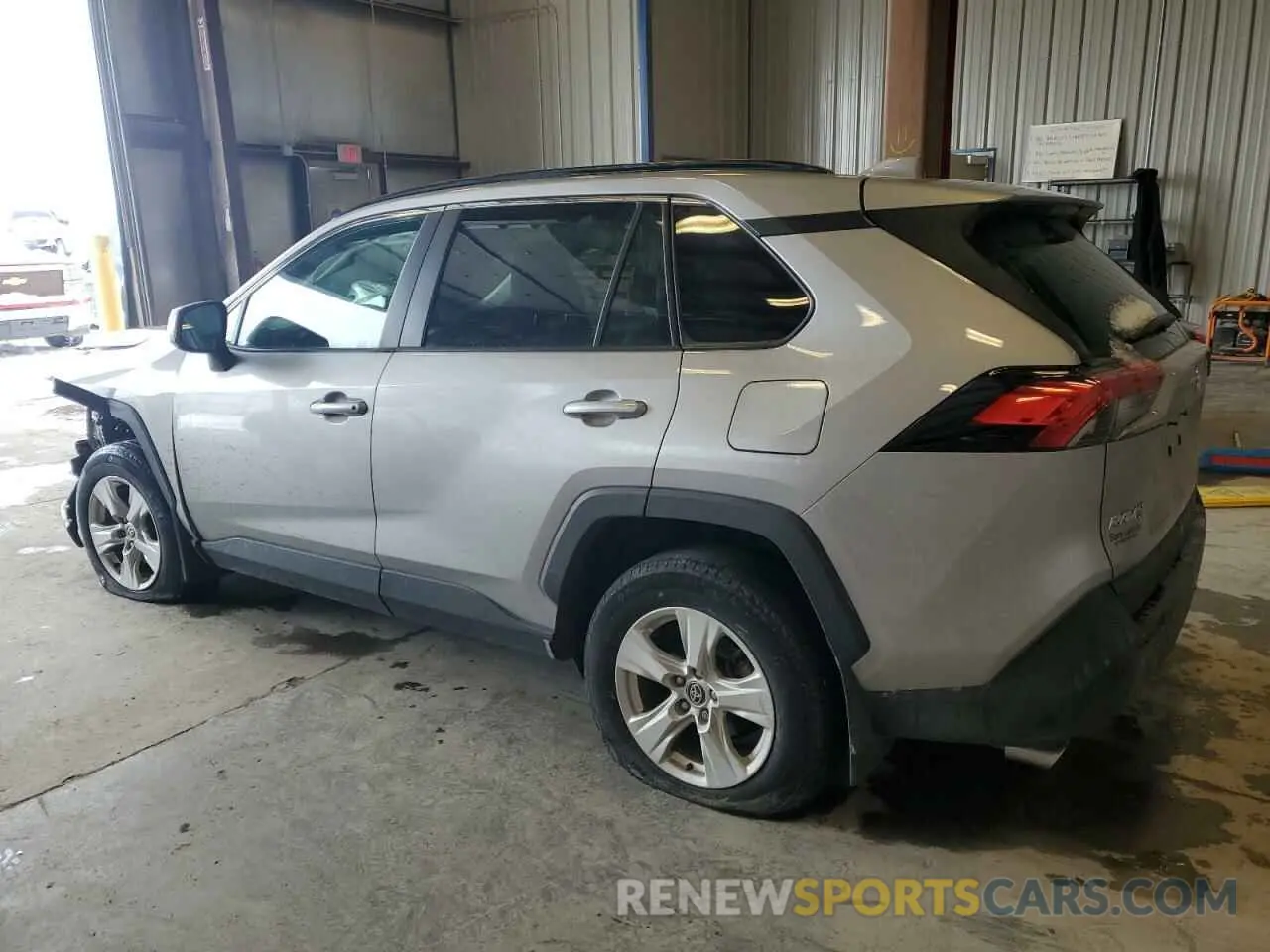 2 fotografías del automóvil dañado 2T3P1RFV1MC224903 TOYOTA RAV4 2021