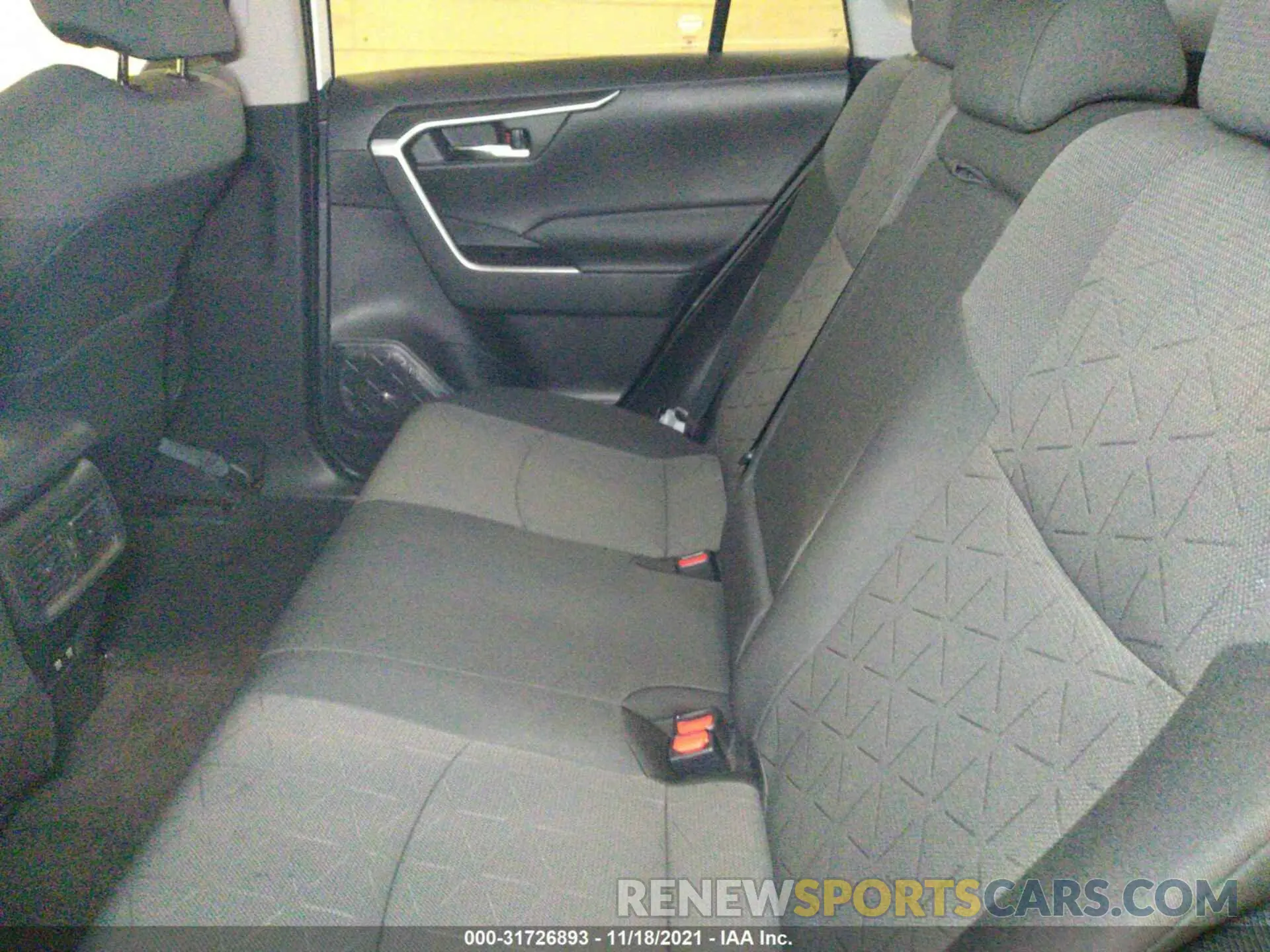 8 fotografías del automóvil dañado 2T3P1RFV1MW170601 TOYOTA RAV4 2021