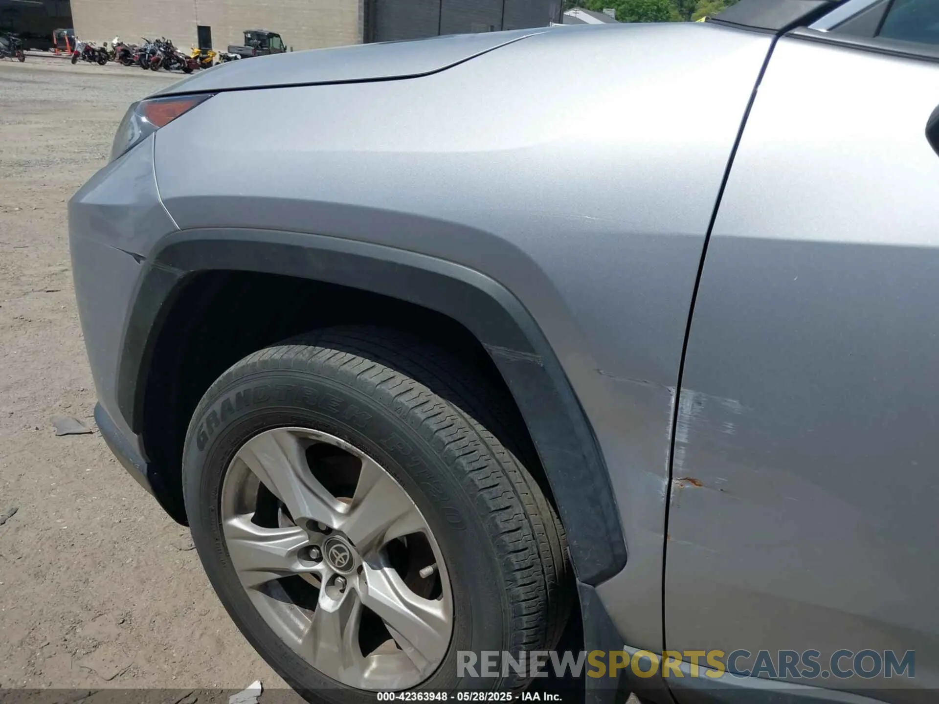 17 fotografías del automóvil dañado 2T3P1RFV2MC192771 TOYOTA RAV4 2021