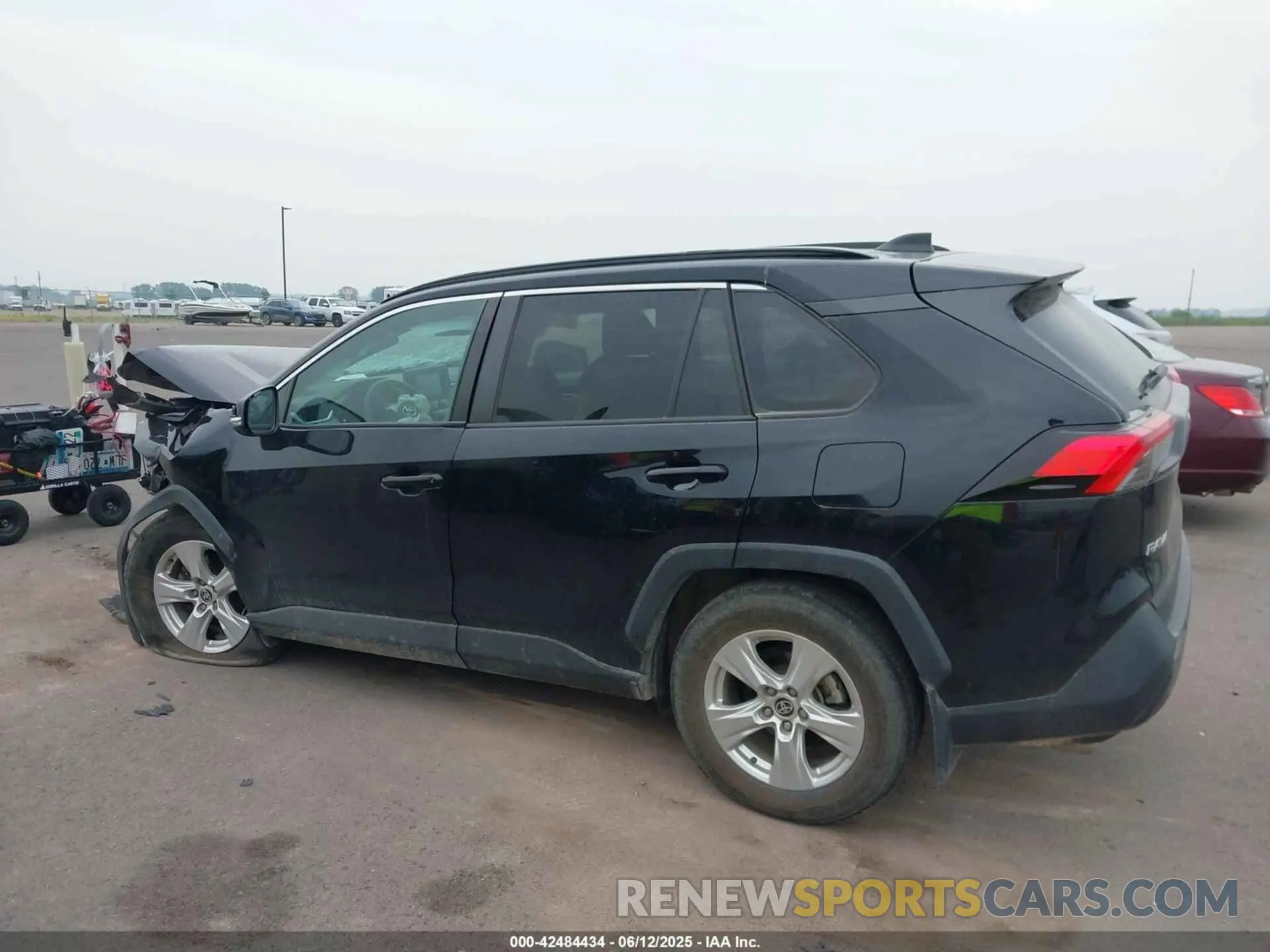 14 fotografías del automóvil dañado 2T3P1RFV2MW208496 TOYOTA RAV4 2021