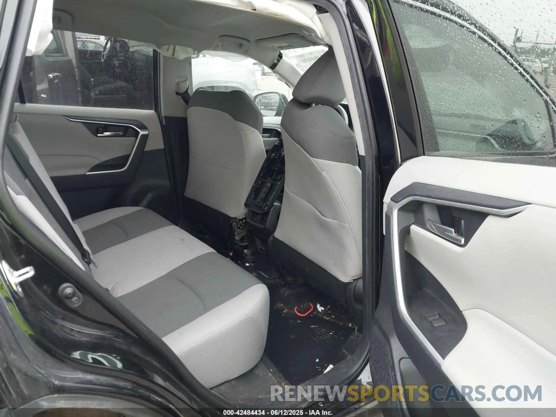 8 fotografías del automóvil dañado 2T3P1RFV2MW208496 TOYOTA RAV4 2021
