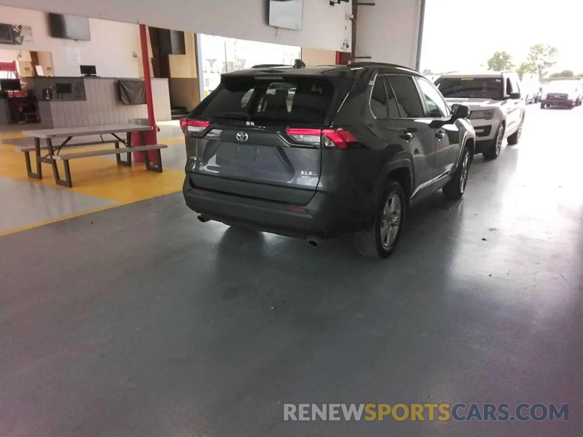 12 fotografías del automóvil dañado 2T3P1RFV3MC236129 TOYOTA RAV4 2021