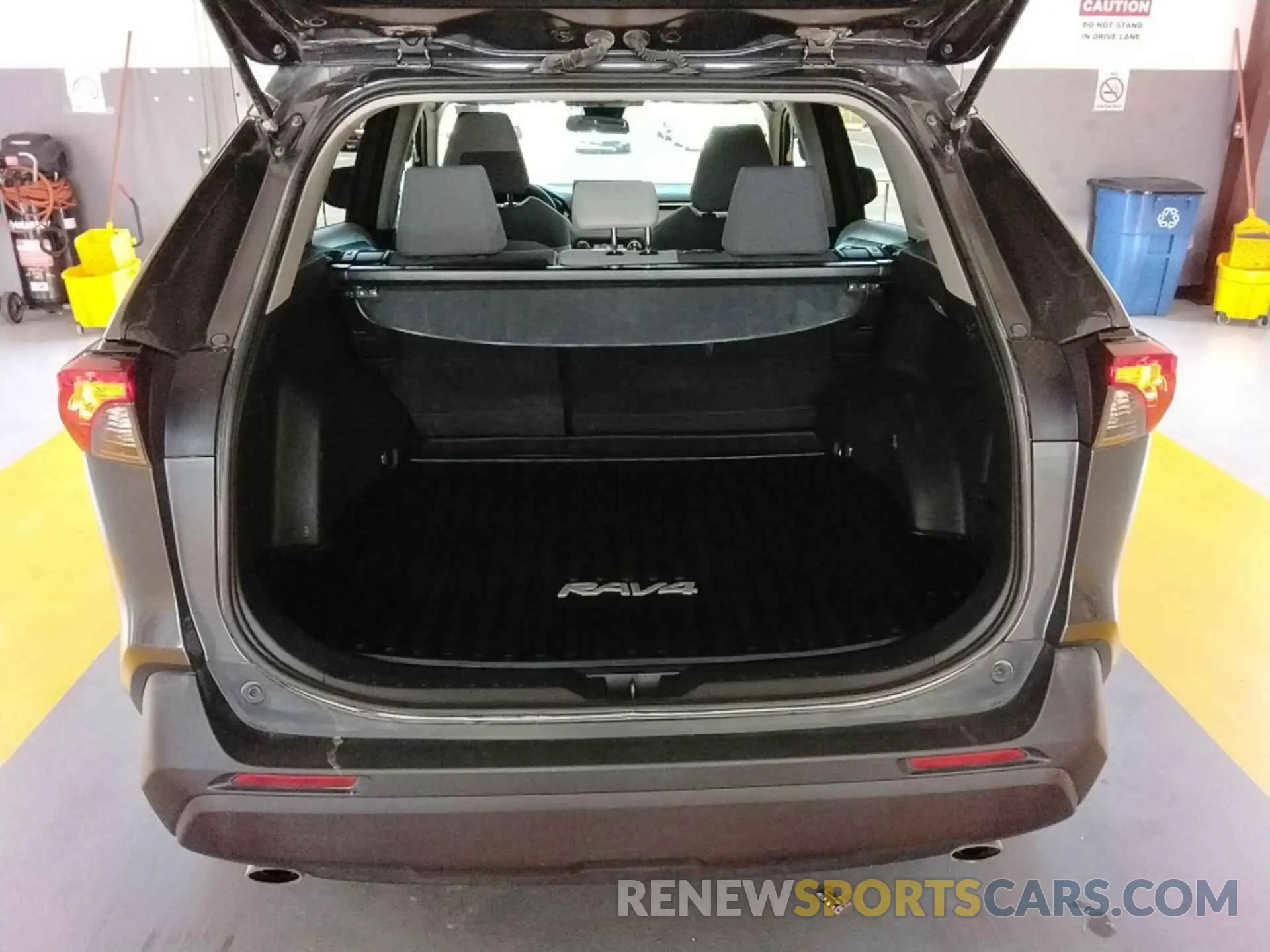 13 fotografías del automóvil dañado 2T3P1RFV3MC236129 TOYOTA RAV4 2021