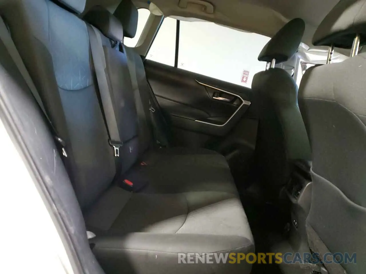 11 fotografías del automóvil dañado 2T3P1RFV3MC245364 TOYOTA RAV4 2021