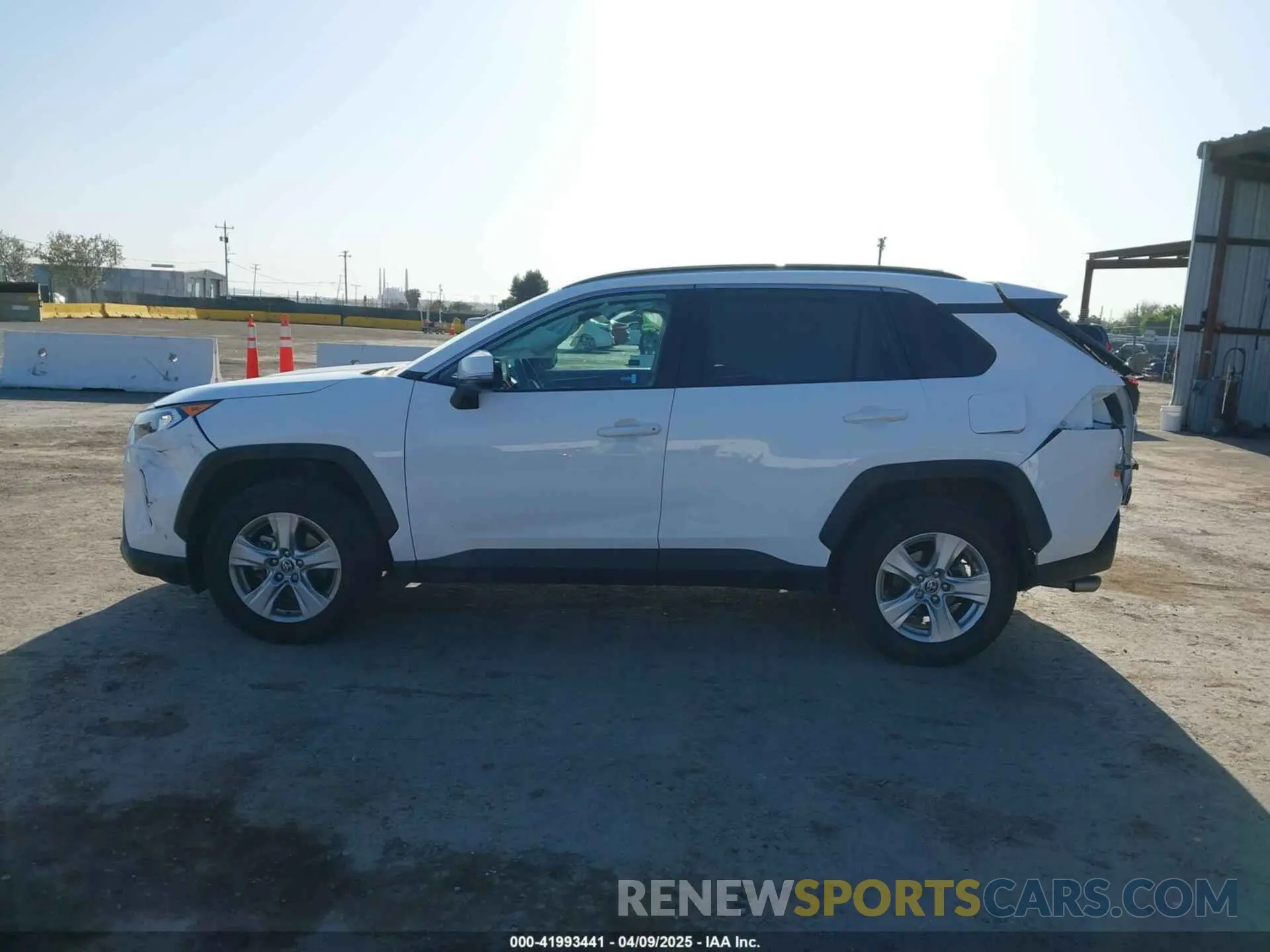 15 fotografías del automóvil dañado 2T3P1RFV4MC176328 TOYOTA RAV4 2021