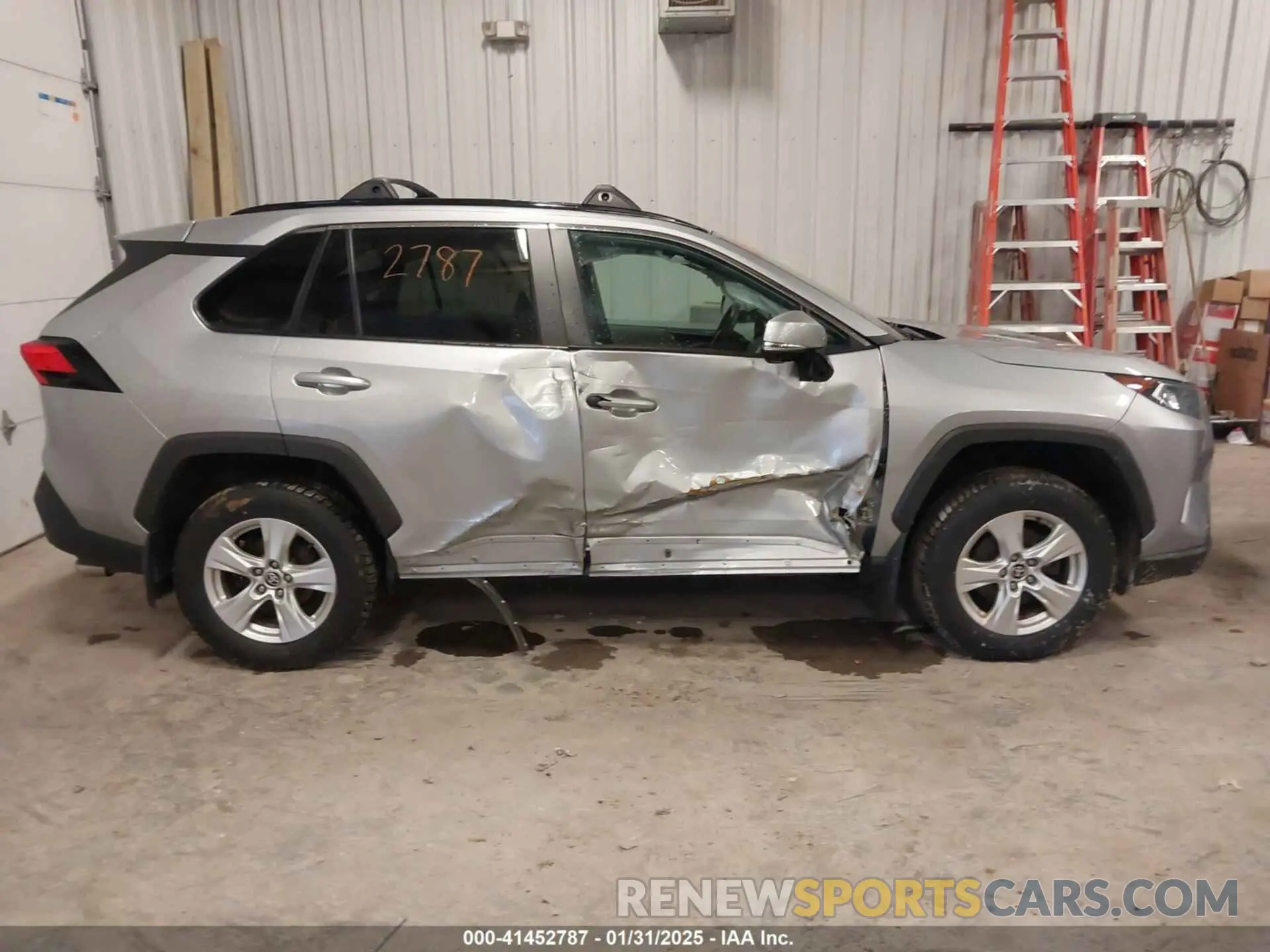 13 fotografías del automóvil dañado 2T3P1RFV4MC177270 TOYOTA RAV4 2021