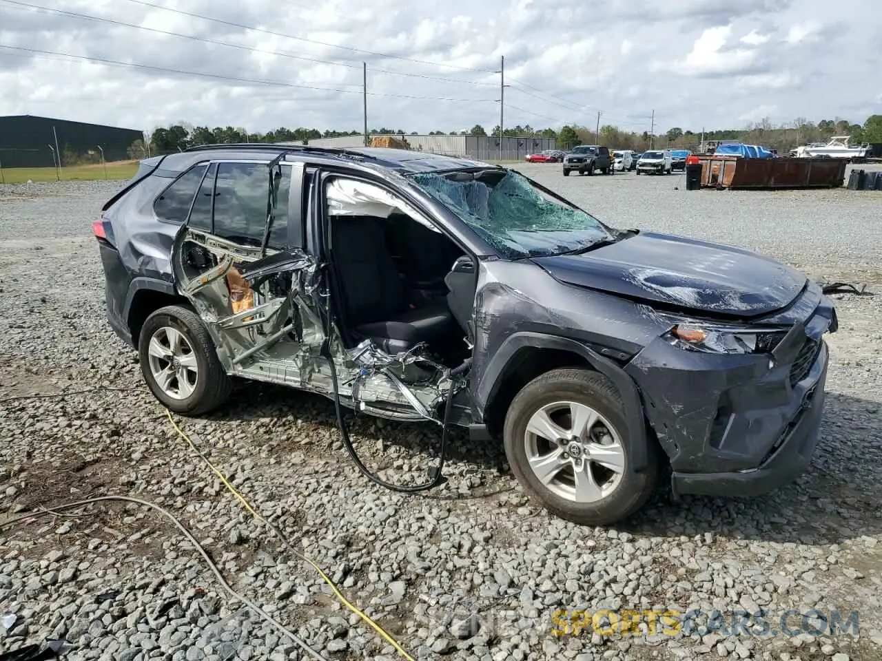 4 fotografías del automóvil dañado 2T3P1RFV4MC232431 TOYOTA RAV4 2021