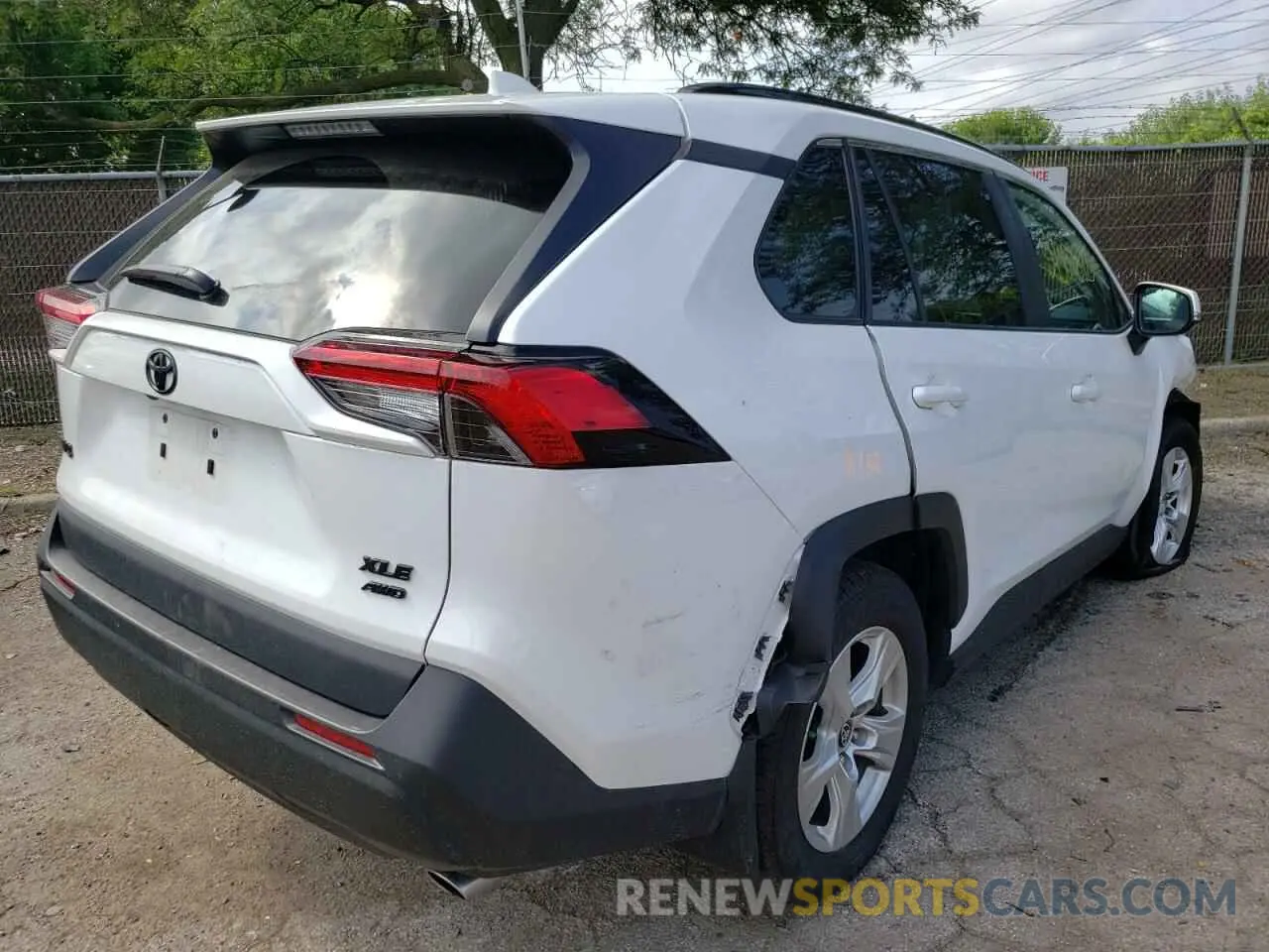 4 fotografías del automóvil dañado 2T3P1RFV4MC233627 TOYOTA RAV4 2021