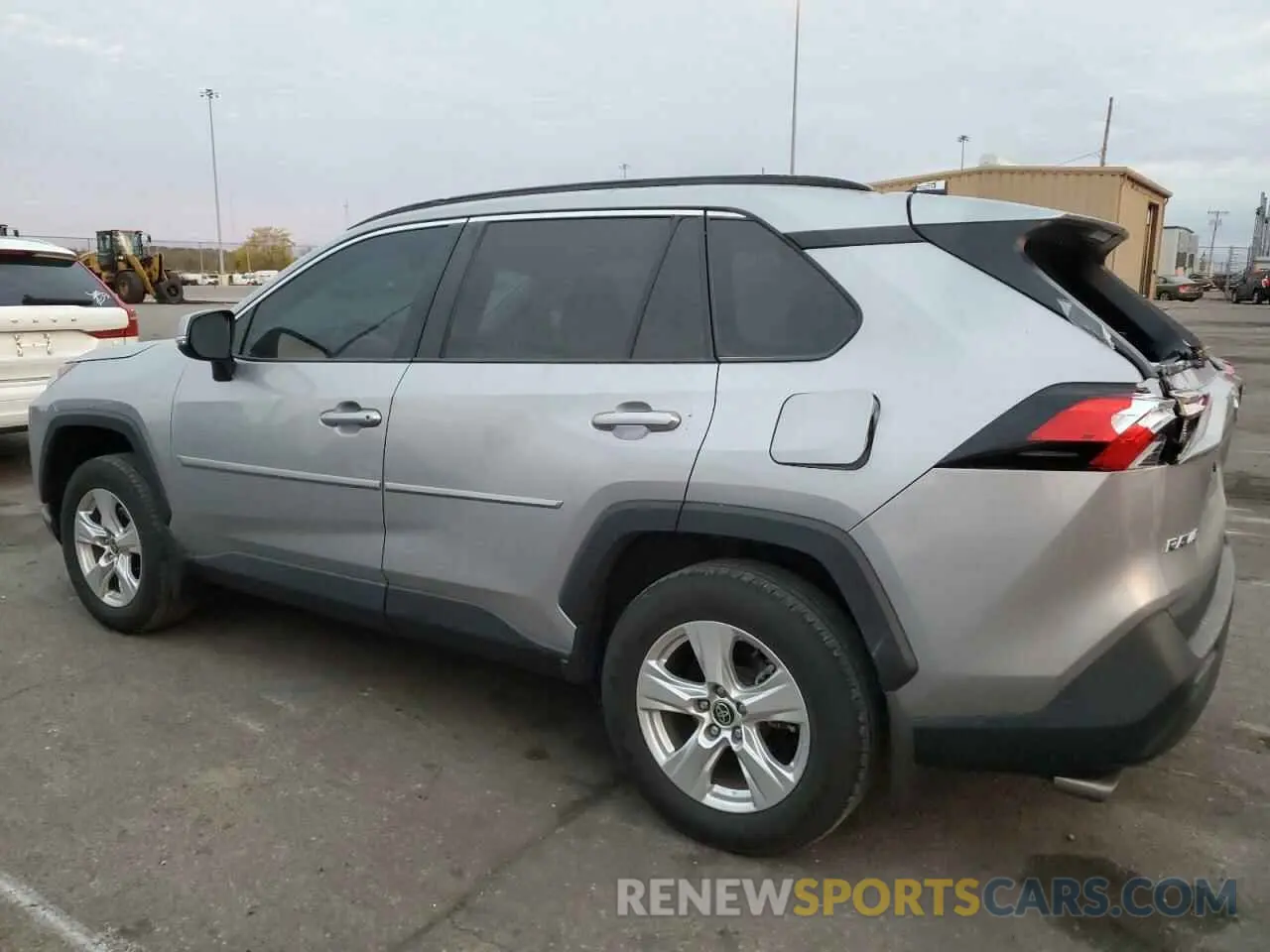 2 fotografías del automóvil dañado 2T3P1RFV4MC252890 TOYOTA RAV4 2021