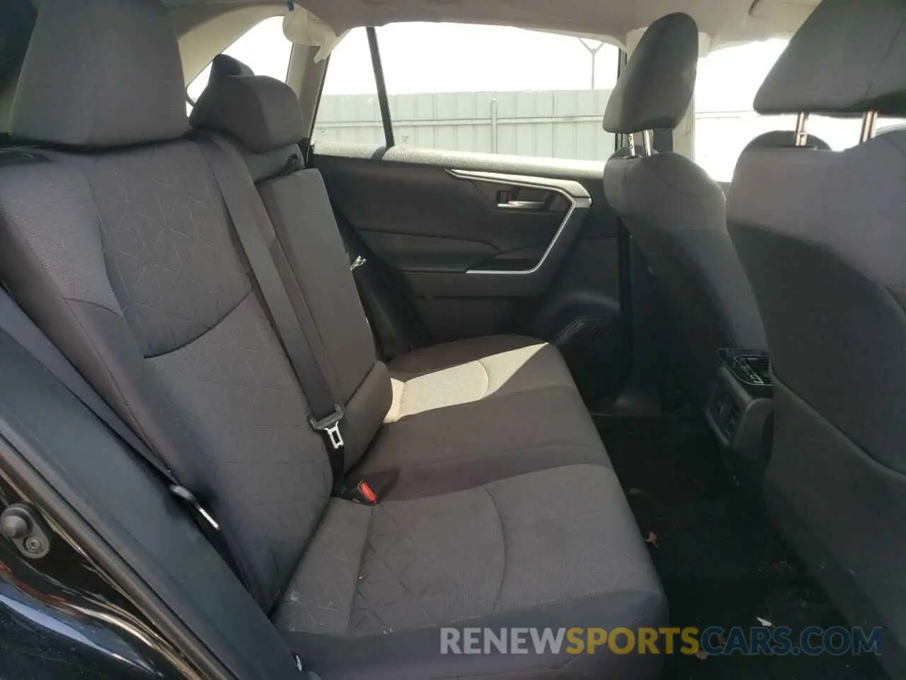 6 fotografías del automóvil dañado 2T3P1RFV4MW141674 TOYOTA RAV4 2021