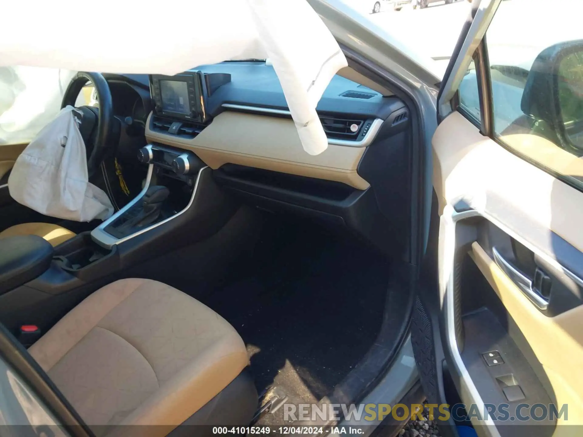 5 fotografías del automóvil dañado 2T3P1RFV4MW180460 TOYOTA RAV4 2021