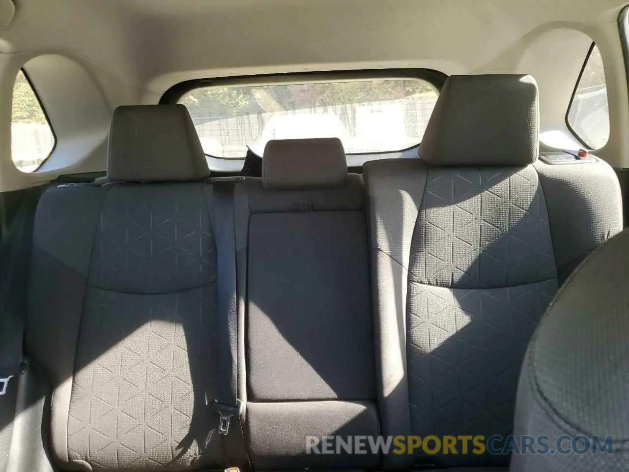 10 fotografías del automóvil dañado 2T3P1RFV5MW161240 TOYOTA RAV4 2021