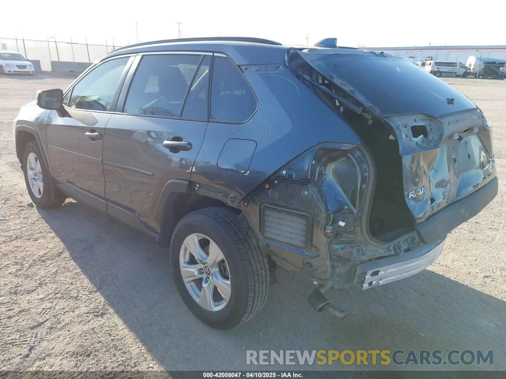 3 fotografías del automóvil dañado 2T3P1RFV7MC227207 TOYOTA RAV4 2021