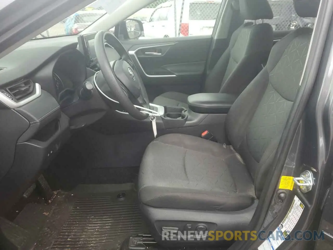 7 fotografías del automóvil dañado 2T3P1RFV8MW232835 TOYOTA RAV4 2021