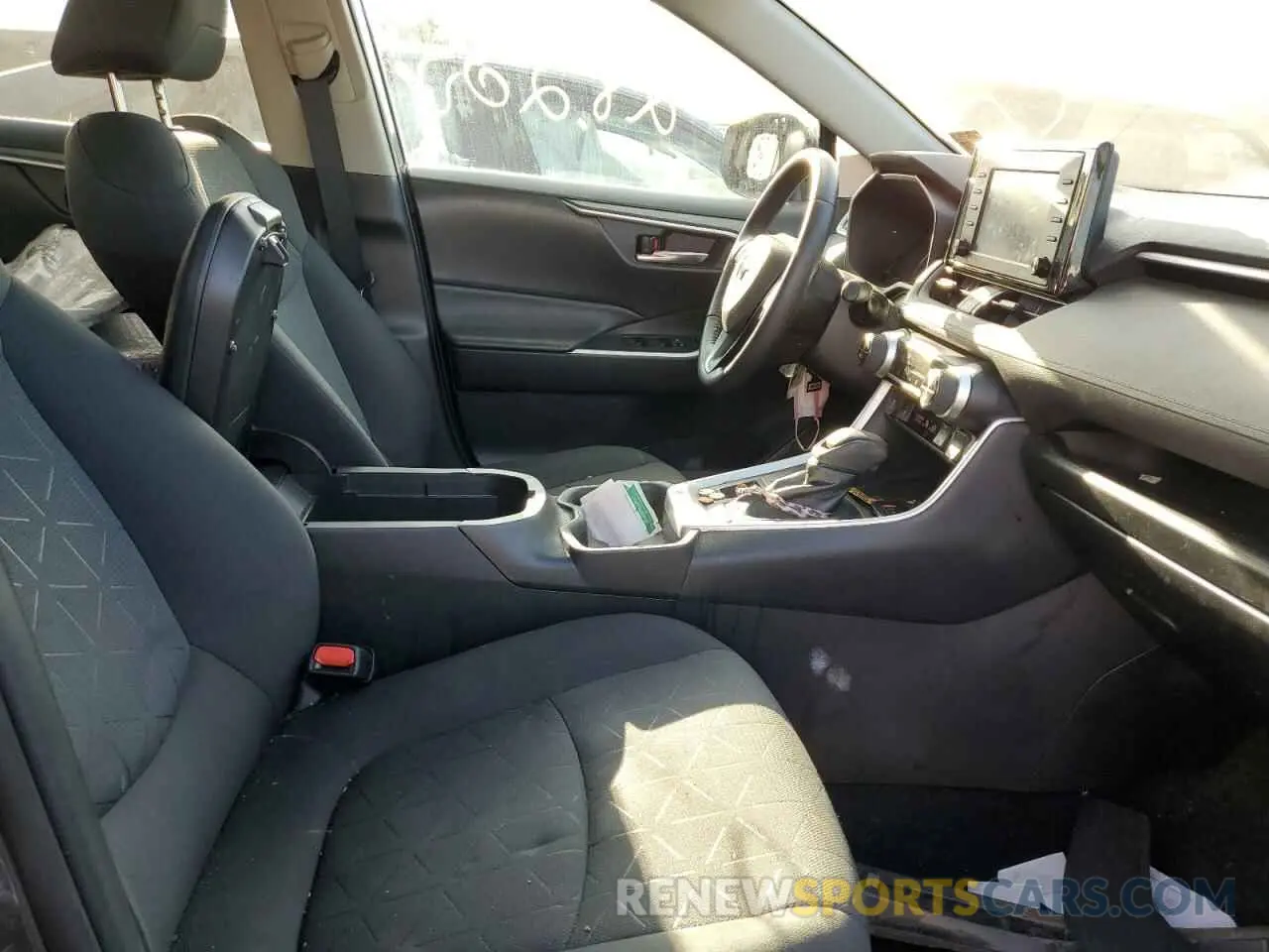 5 fotografías del automóvil dañado 2T3P1RFV9MC200817 TOYOTA RAV4 2021