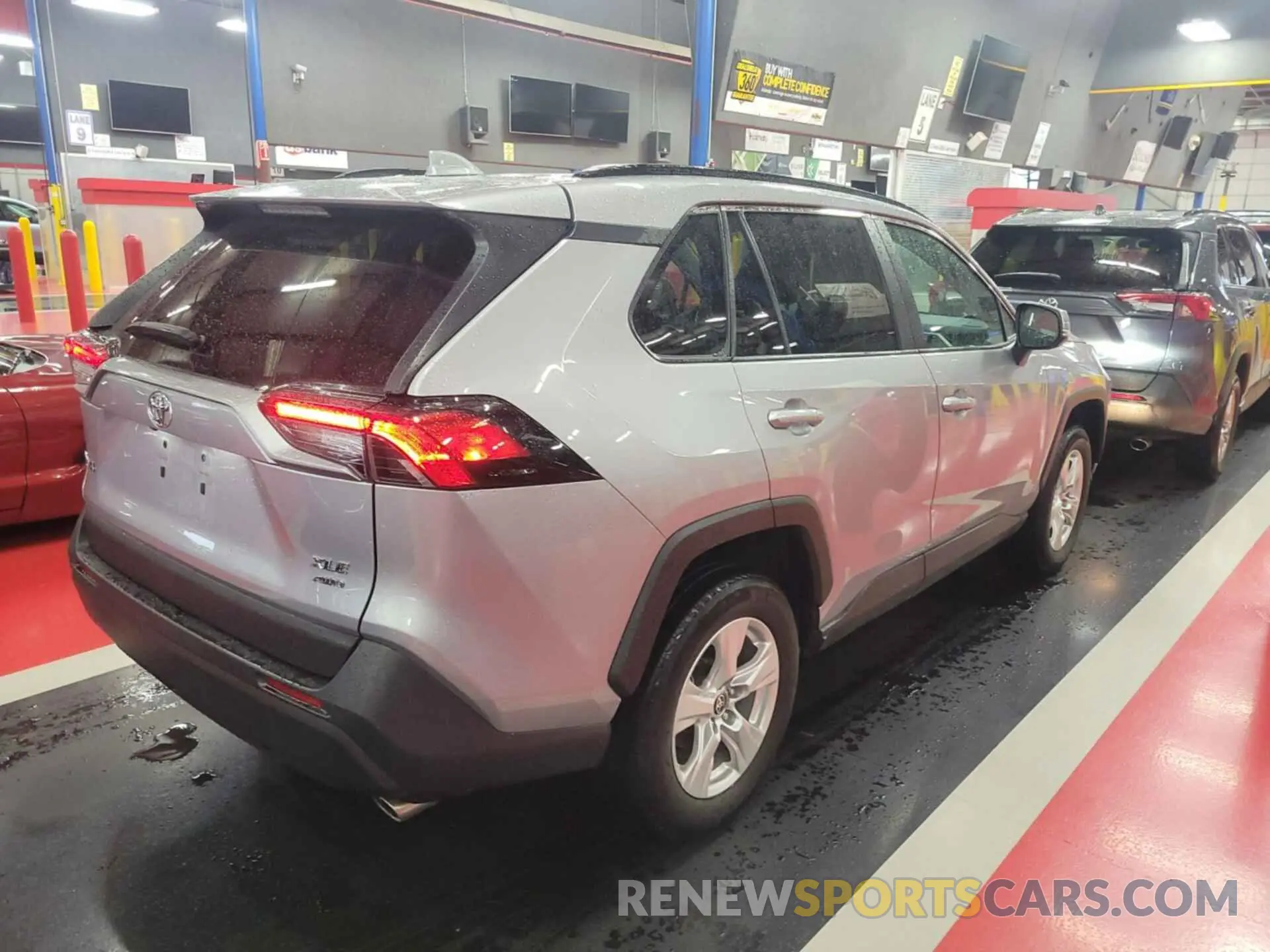 13 fotografías del automóvil dañado 2T3P1RFV9MC233574 TOYOTA RAV4 2021