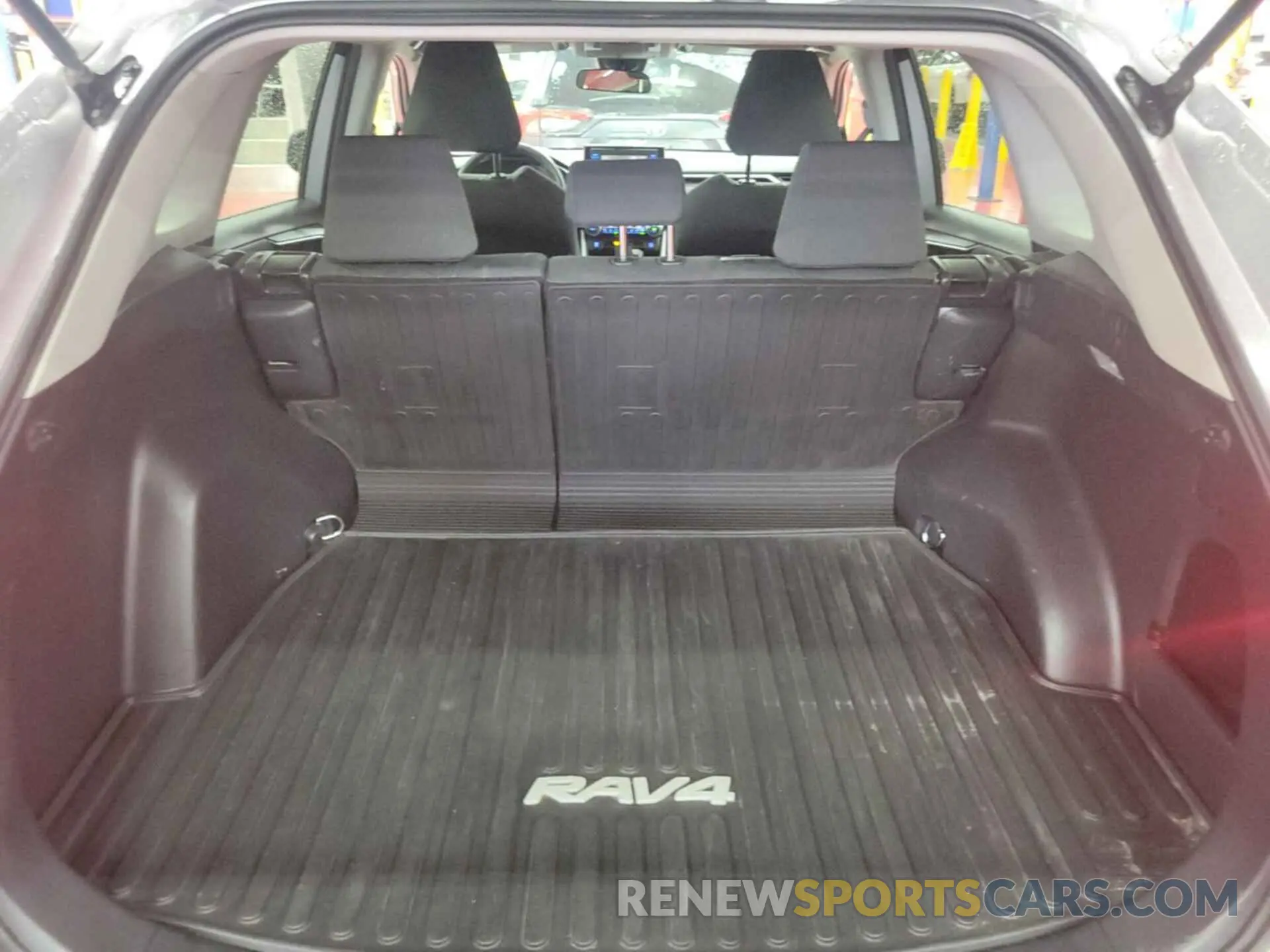 19 fotografías del automóvil dañado 2T3P1RFV9MC233574 TOYOTA RAV4 2021