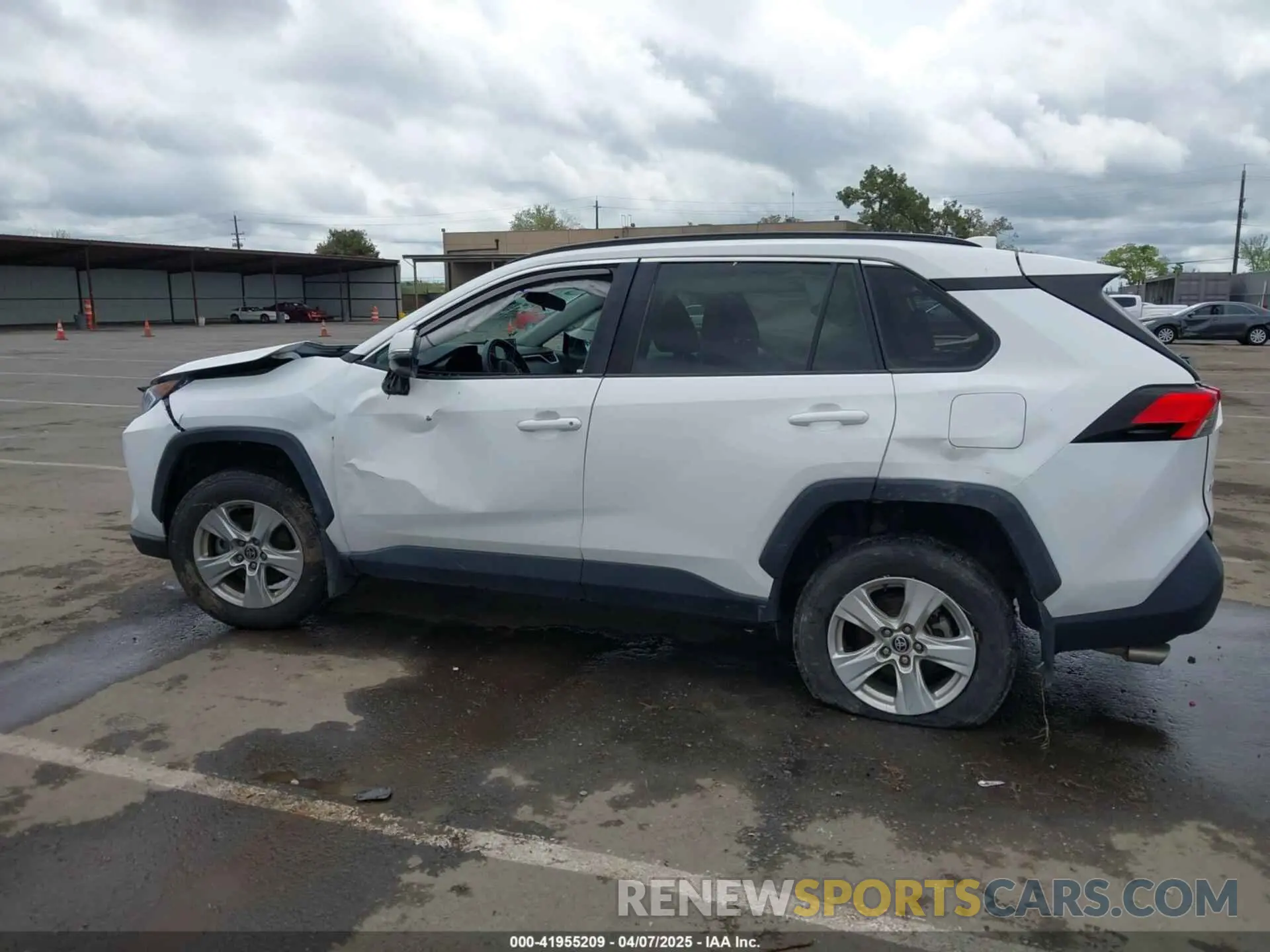 13 fotografías del automóvil dañado 2T3P1RFV9MW185380 TOYOTA RAV4 2021