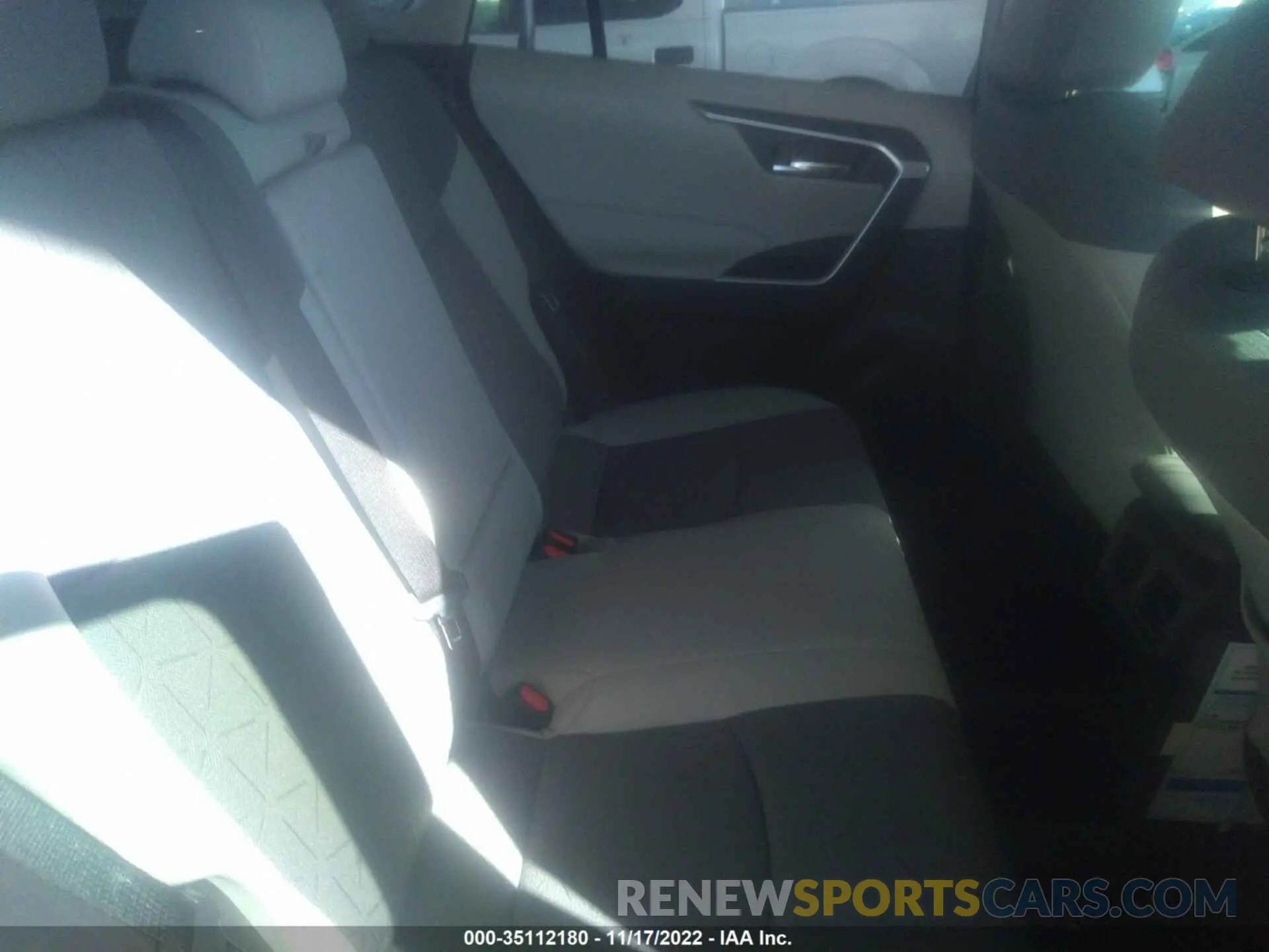 8 fotografías del automóvil dañado 2T3P1RFV9MW246372 TOYOTA RAV4 2021