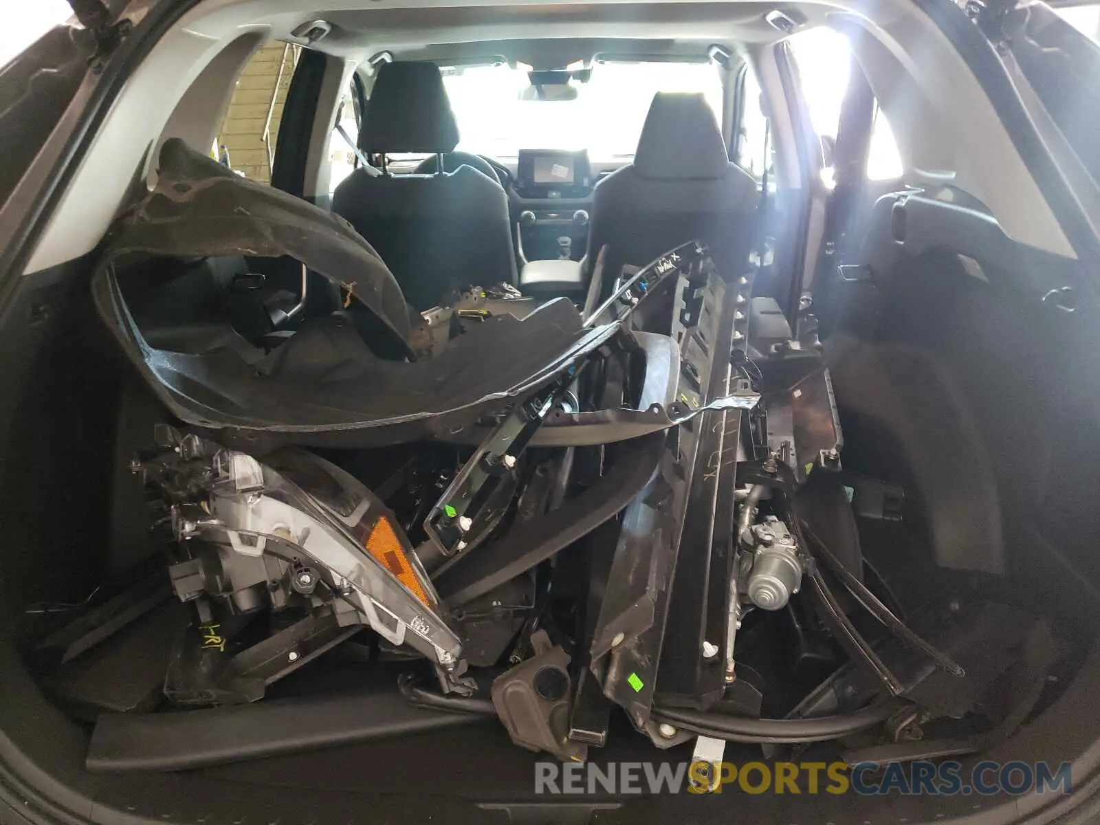 9 fotografías del automóvil dañado 2T3P1RFVXMC155158 TOYOTA RAV4 2021