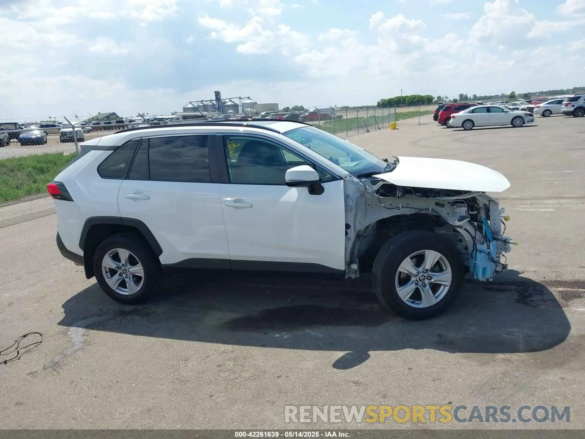 14 fotografías del automóvil dañado 2T3P1RFVXMC202835 TOYOTA RAV4 2021