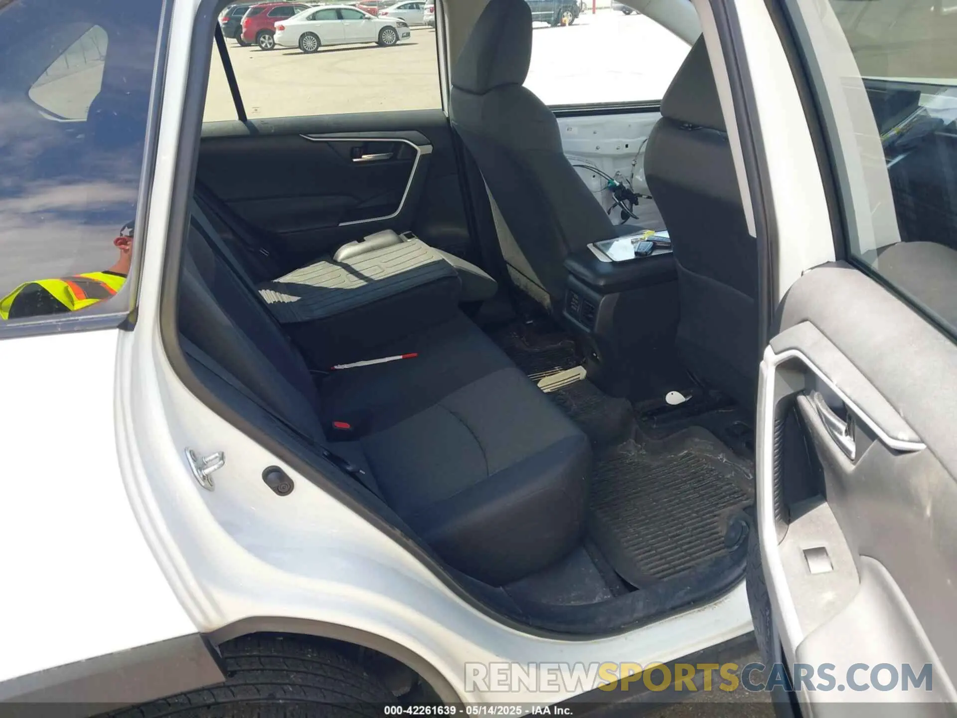 8 fotografías del automóvil dañado 2T3P1RFVXMC202835 TOYOTA RAV4 2021