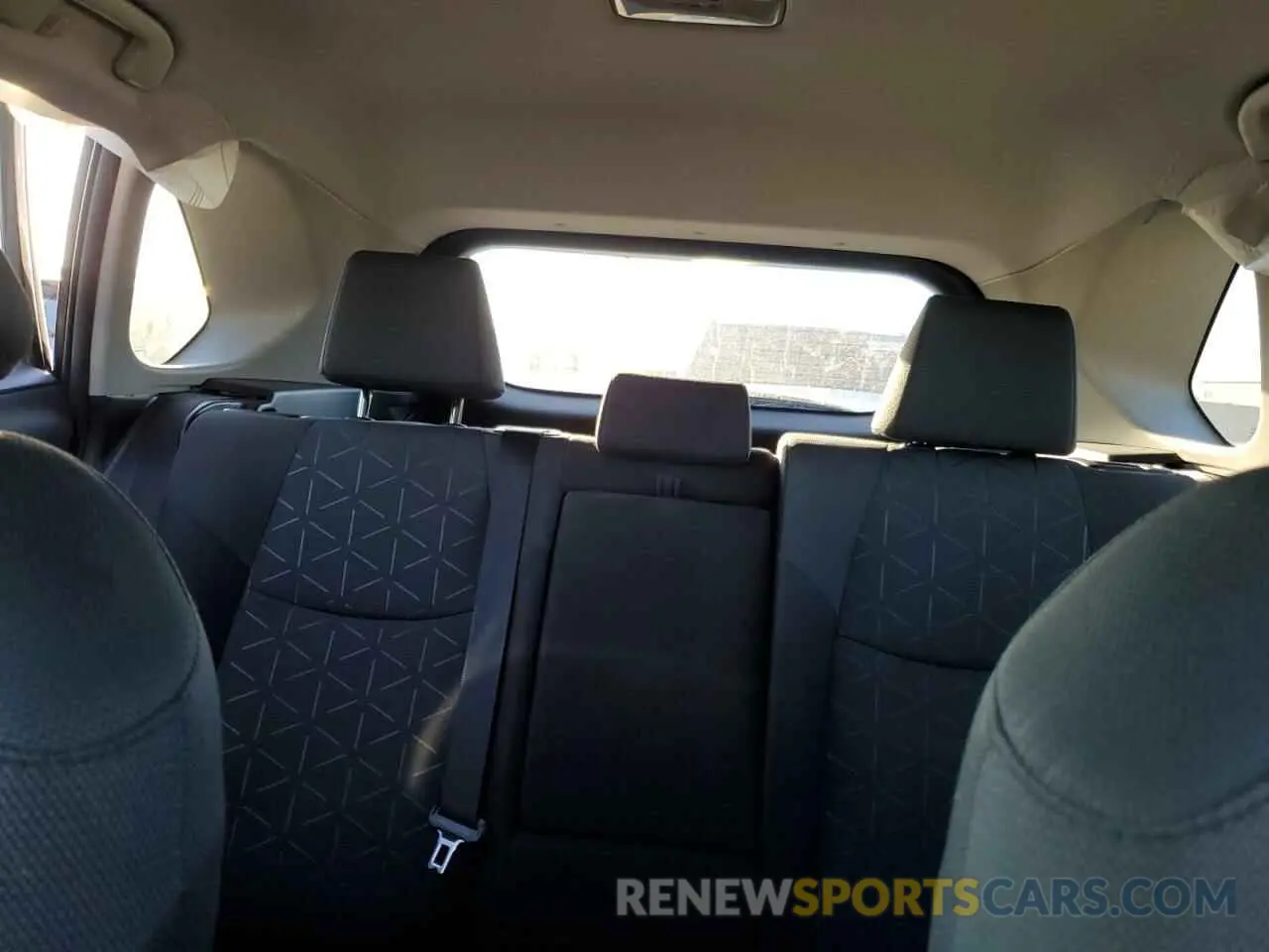 10 fotografías del automóvil dañado 2T3P1RFVXMC237472 TOYOTA RAV4 2021
