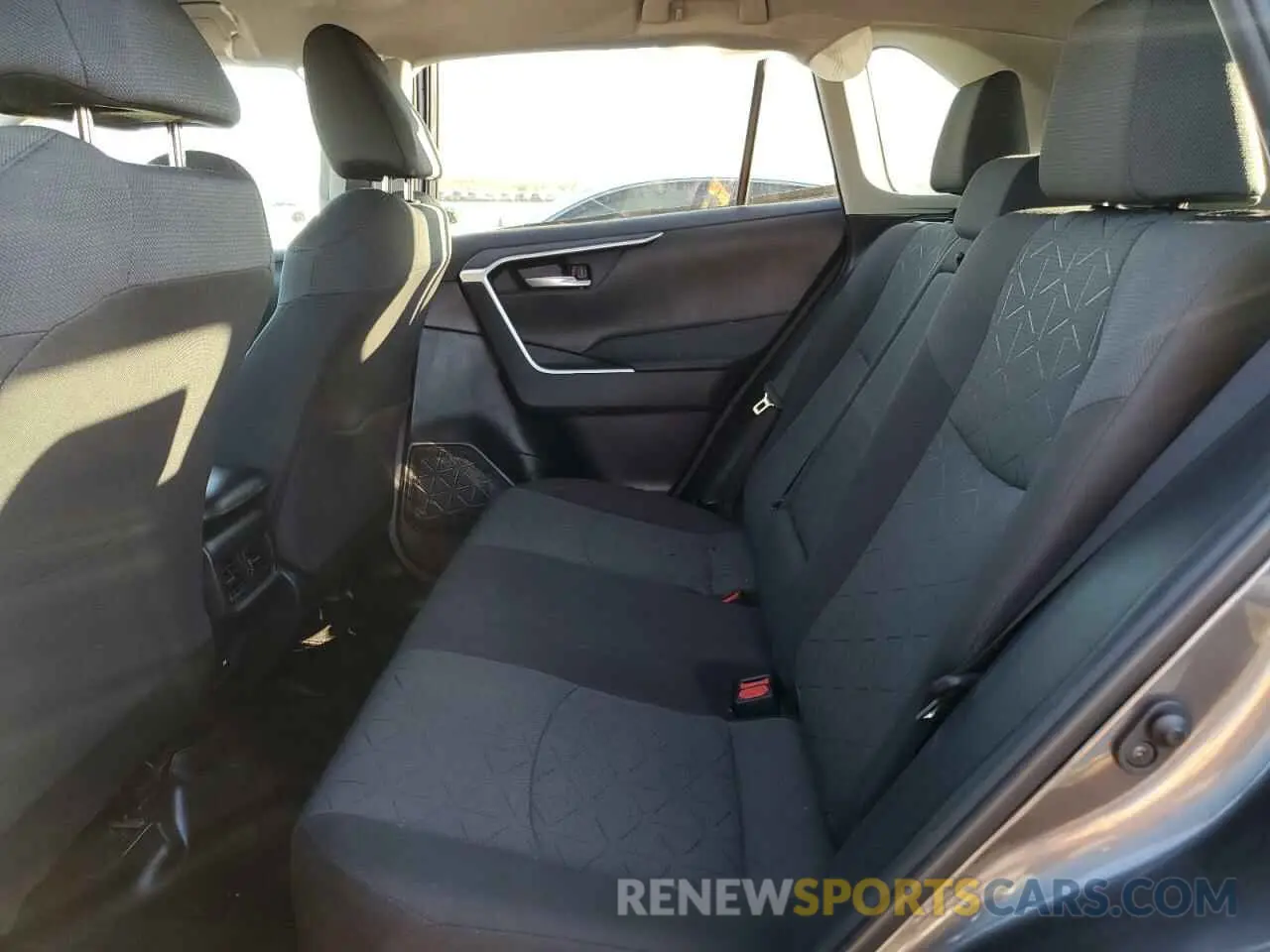 11 fotografías del automóvil dañado 2T3P1RFVXMC237472 TOYOTA RAV4 2021