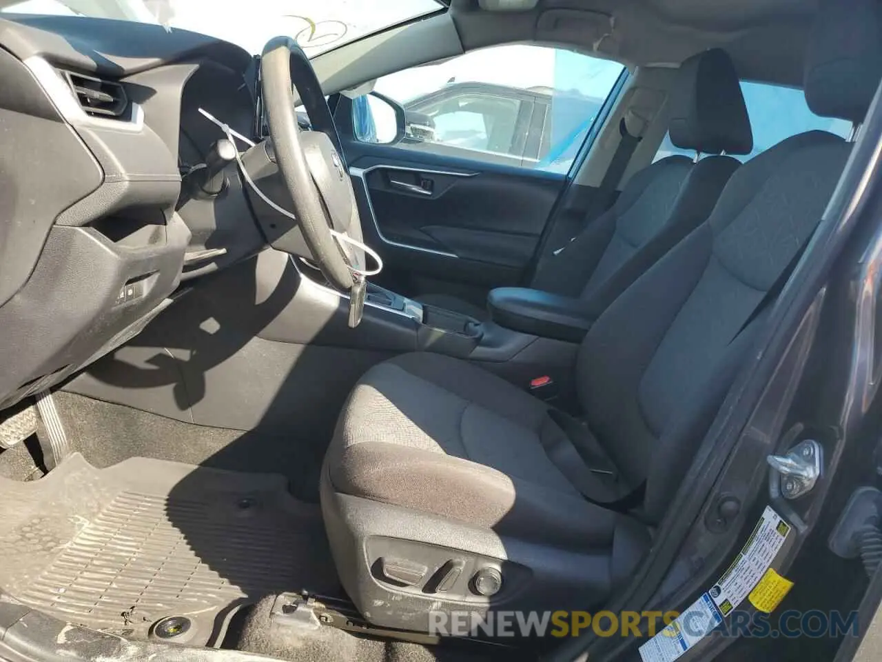 7 fotografías del automóvil dañado 2T3P1RFVXMC237472 TOYOTA RAV4 2021
