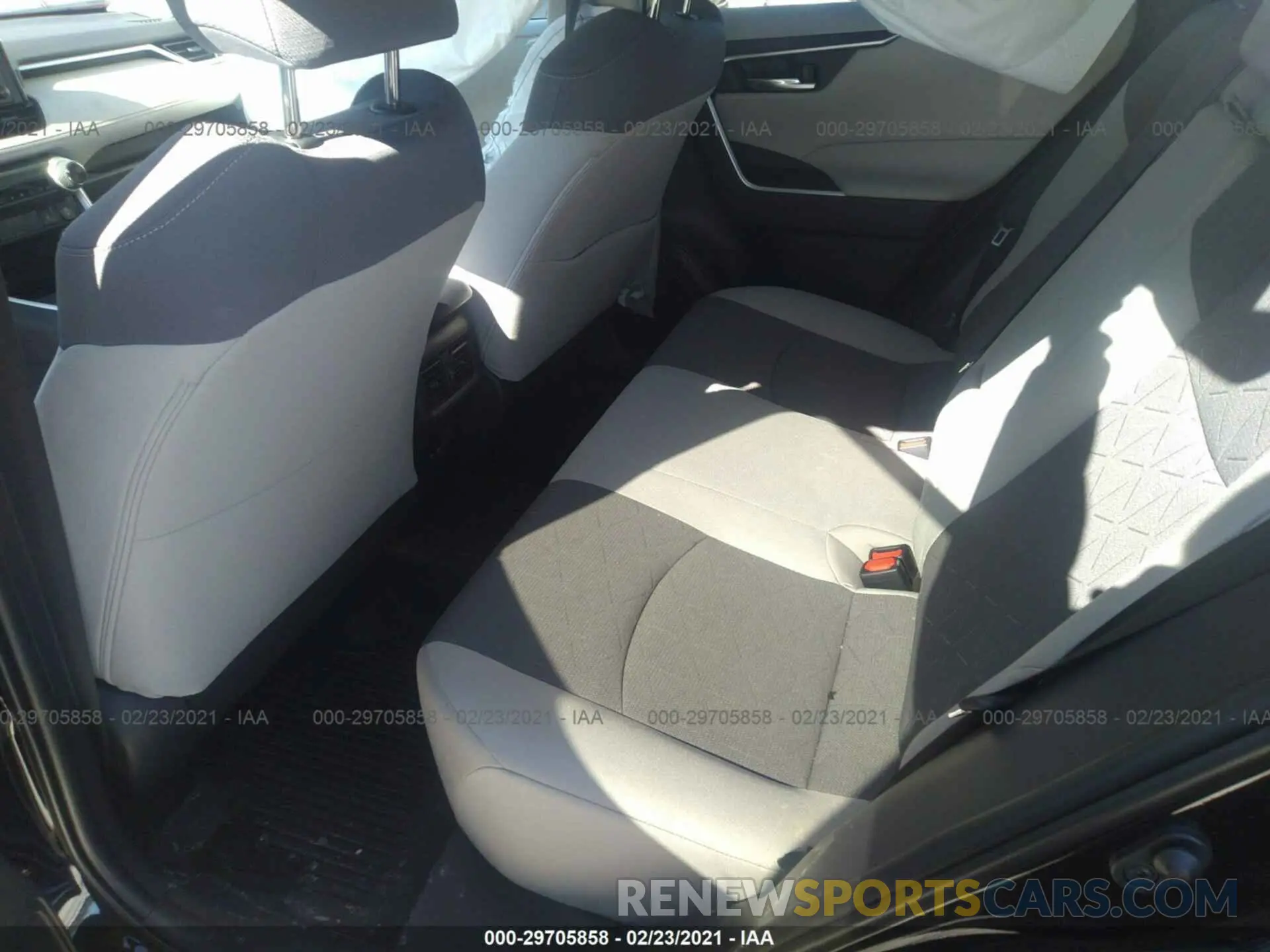 8 fotografías del automóvil dañado 2T3P1RFVXMW140951 TOYOTA RAV4 2021